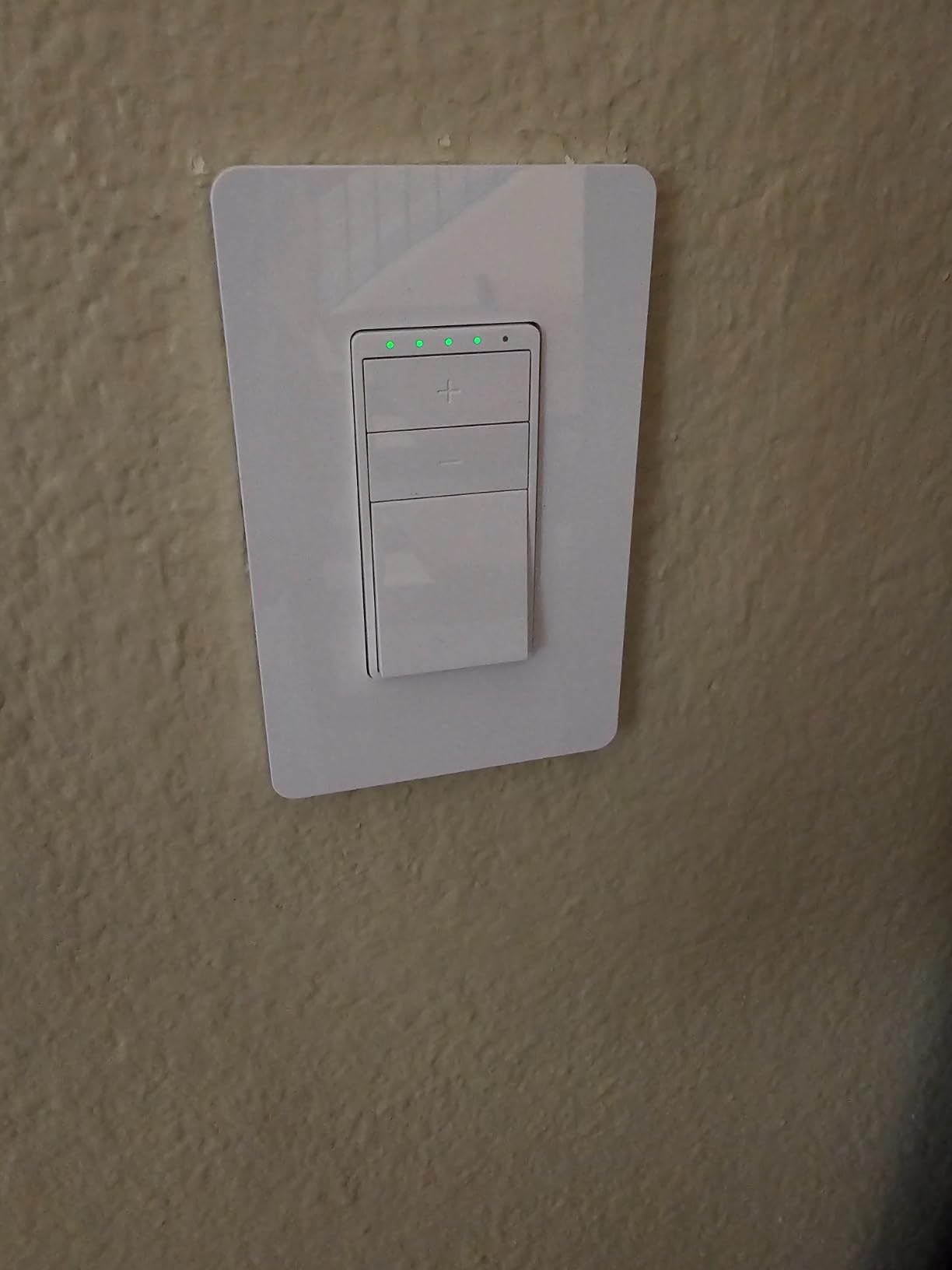 Amazon Basics Smart Dimmer Switch, Single Pole, Works with Alexa Only, Voice Control, 2.4 GHz Wi-Fi, No Hub Required, Neutral Wire Required, White customer photo 2