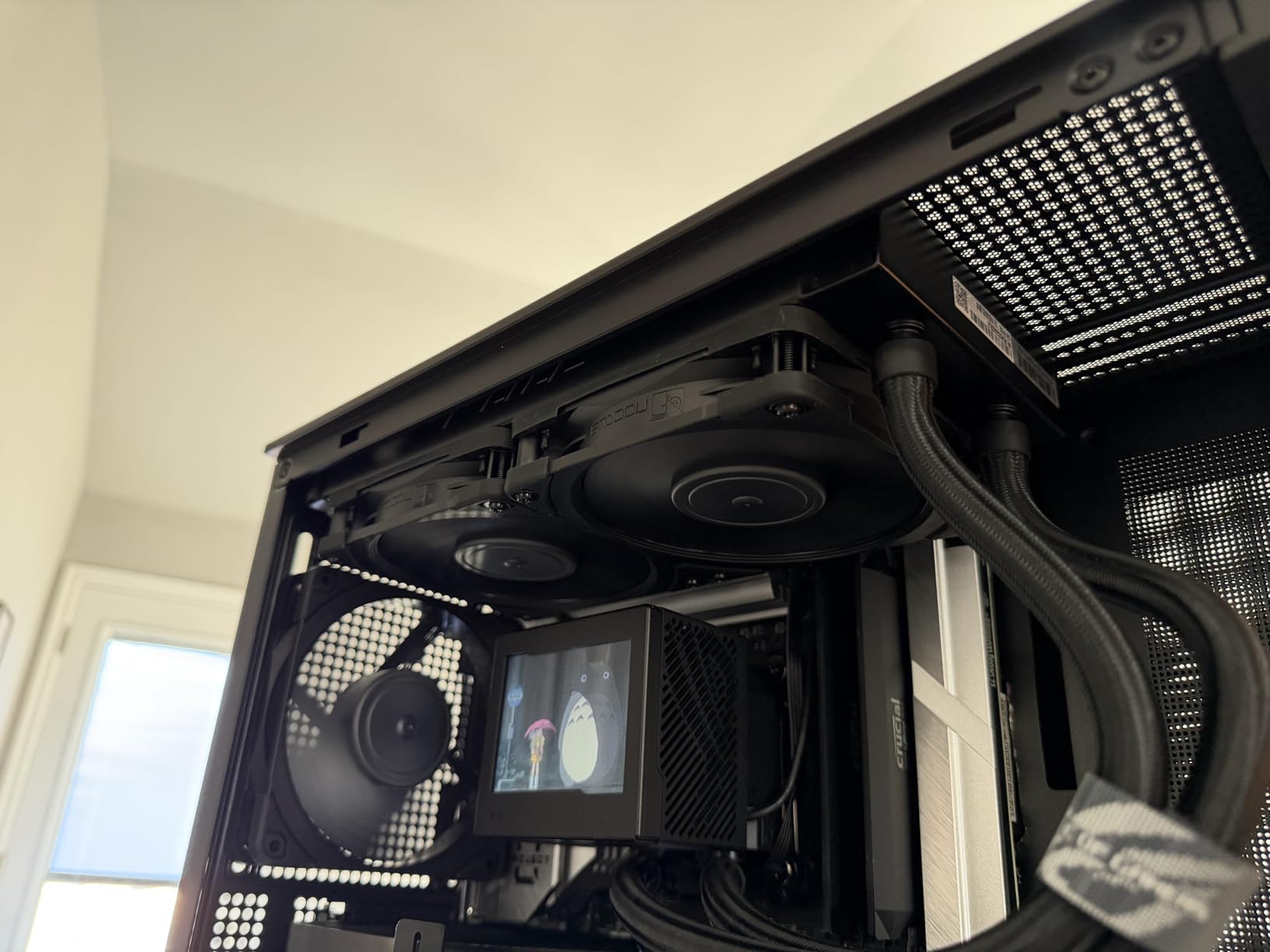 Noctua NF-A12x25 PWM chromax.Black.swap, High-Performance Quiet Fan 120mm | High Airflow and Static Pressure, Low Noise, 25mm Thick Fan, for Cases/Coolers, Customisable Colour Pads, 2000rpm 4-Pin PWM customer photo 1