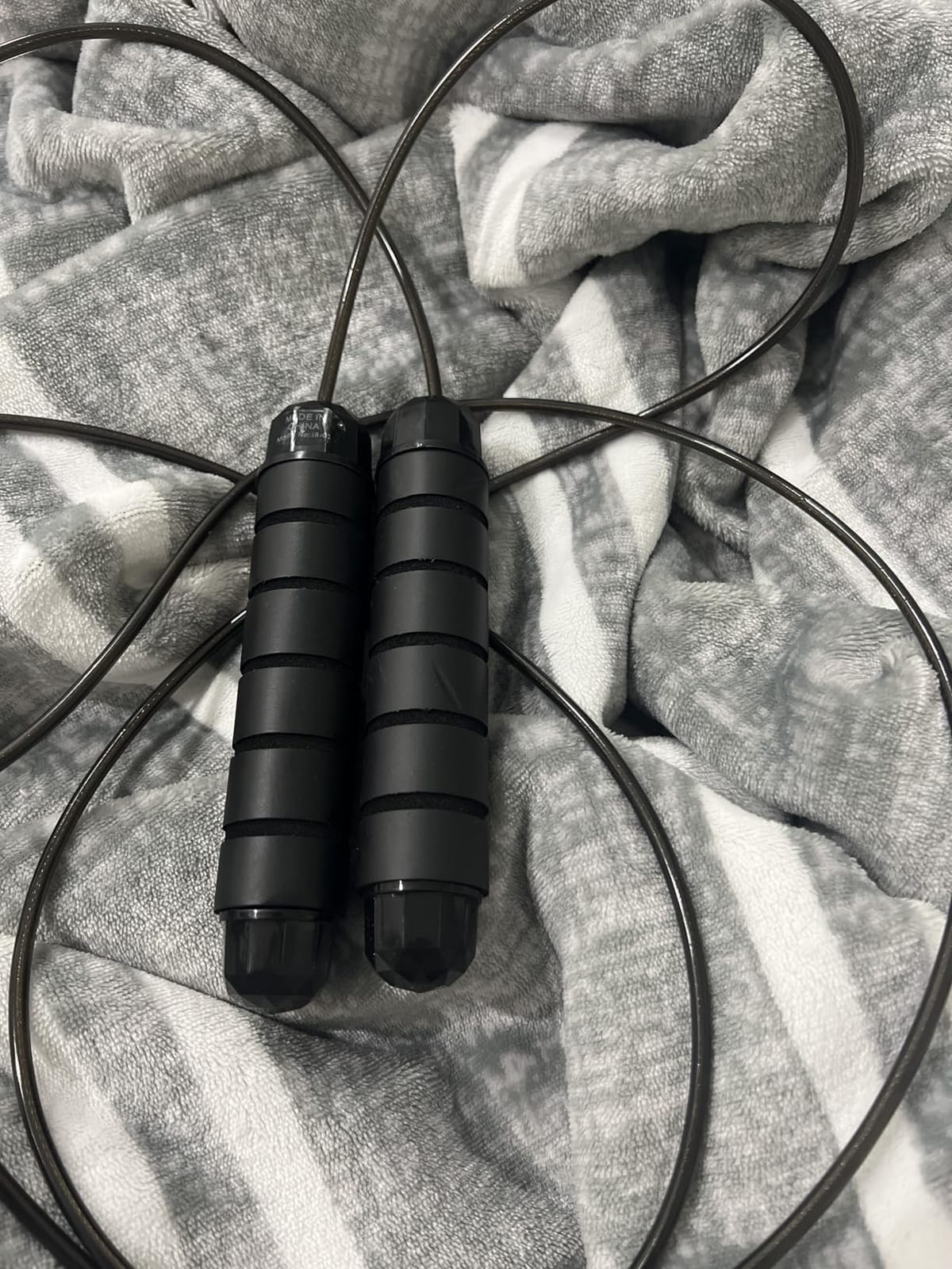 Jump Rope, Tangle-Free Rapid Speed Jumping Rope Cable with Ball Bearings for Women, Men, and Kids, Adjustable Steel Jump Rope with Foam Handles for Home Gym Exercise Fitness Workout Equipment & Slim Body customer photo 1