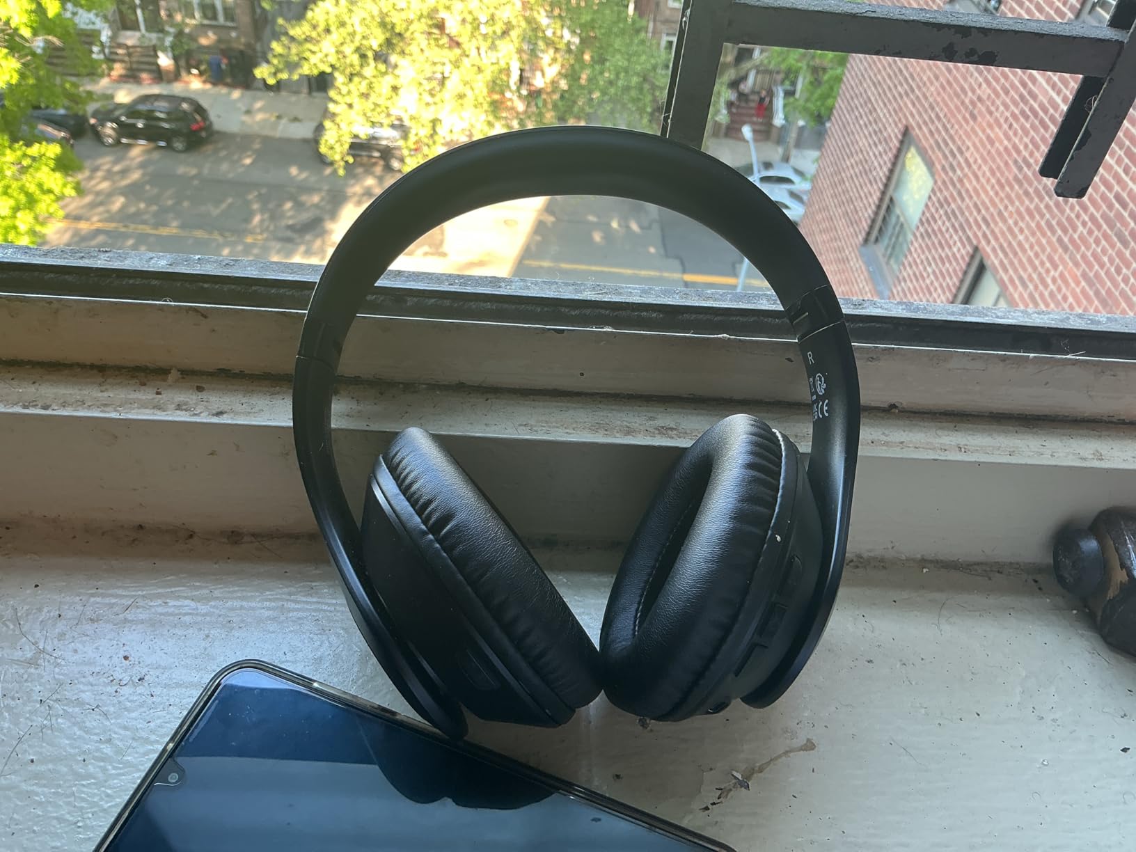 Uliptz Wireless Bluetooth Headphones, 65H Playtime, 6 EQ Sound Modes, HiFi Stereo Over Ear Headphones with Microphone, Foldable Lightweight Bluetooth 6.0 Headset for Travel/Office/Cellphone/PC customer photo 2