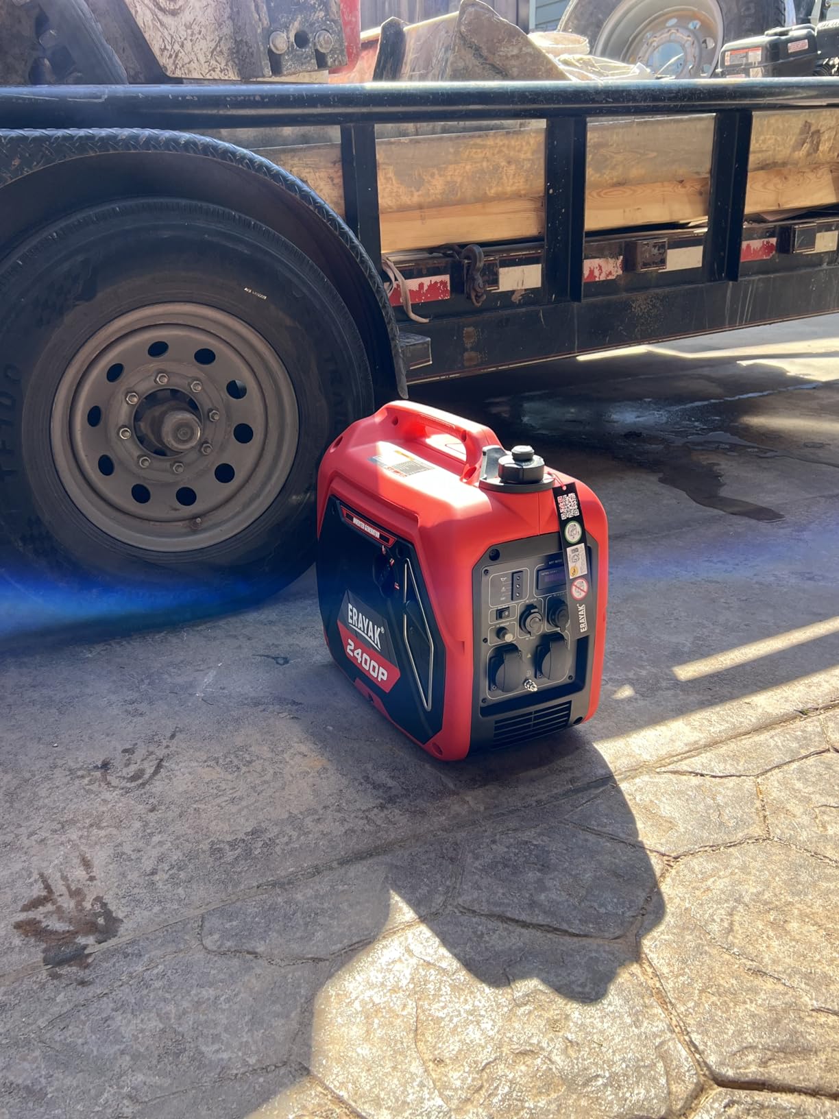 ERAYAK 2400W Portable Inverter Generator customer photo 1
