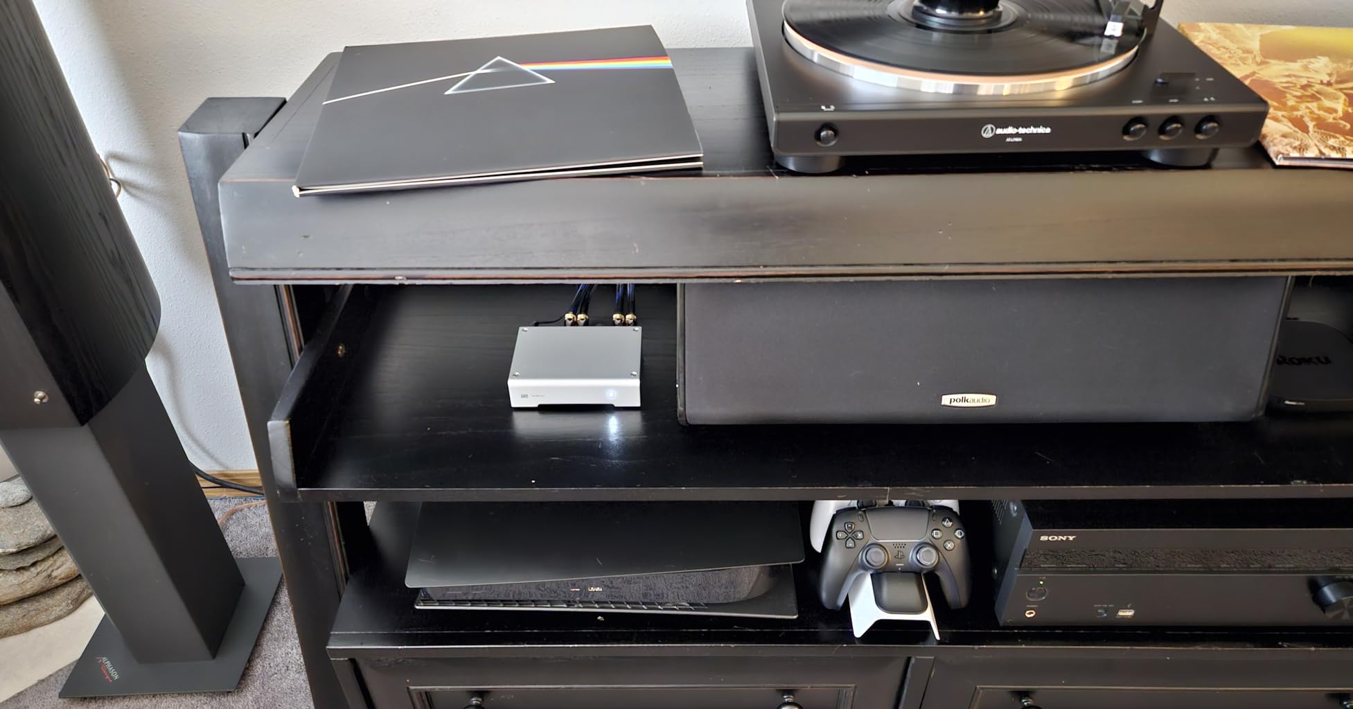 Schiit Mani 2 Phono Preamp for MM, MC, and MI Cartridges (Black) customer photo 1