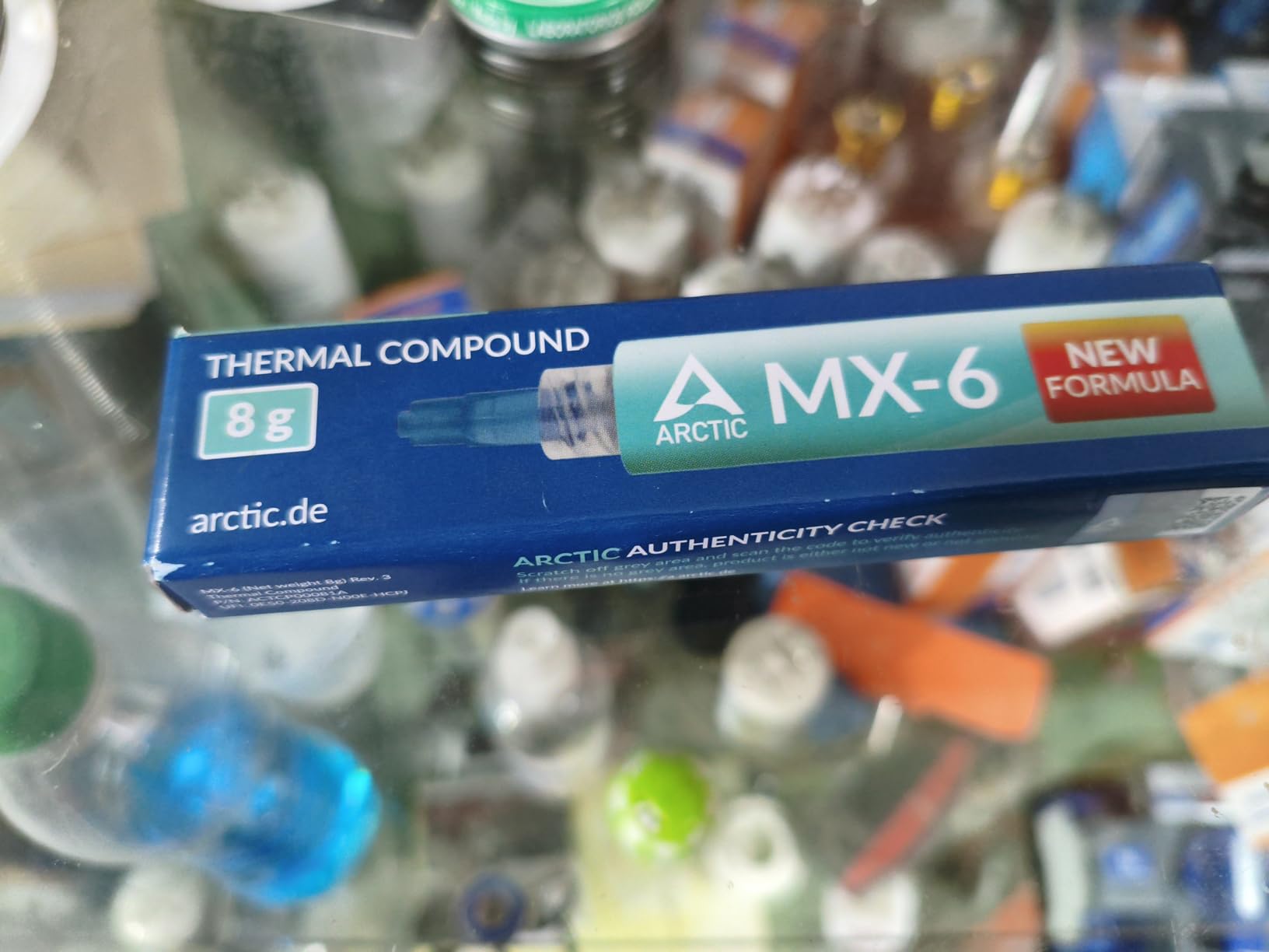 ARCTIC MX-6 (8 g) - Ultimate Performance Thermal Paste for CPU, Consoles, Graphics Cards, laptops customer photo 1