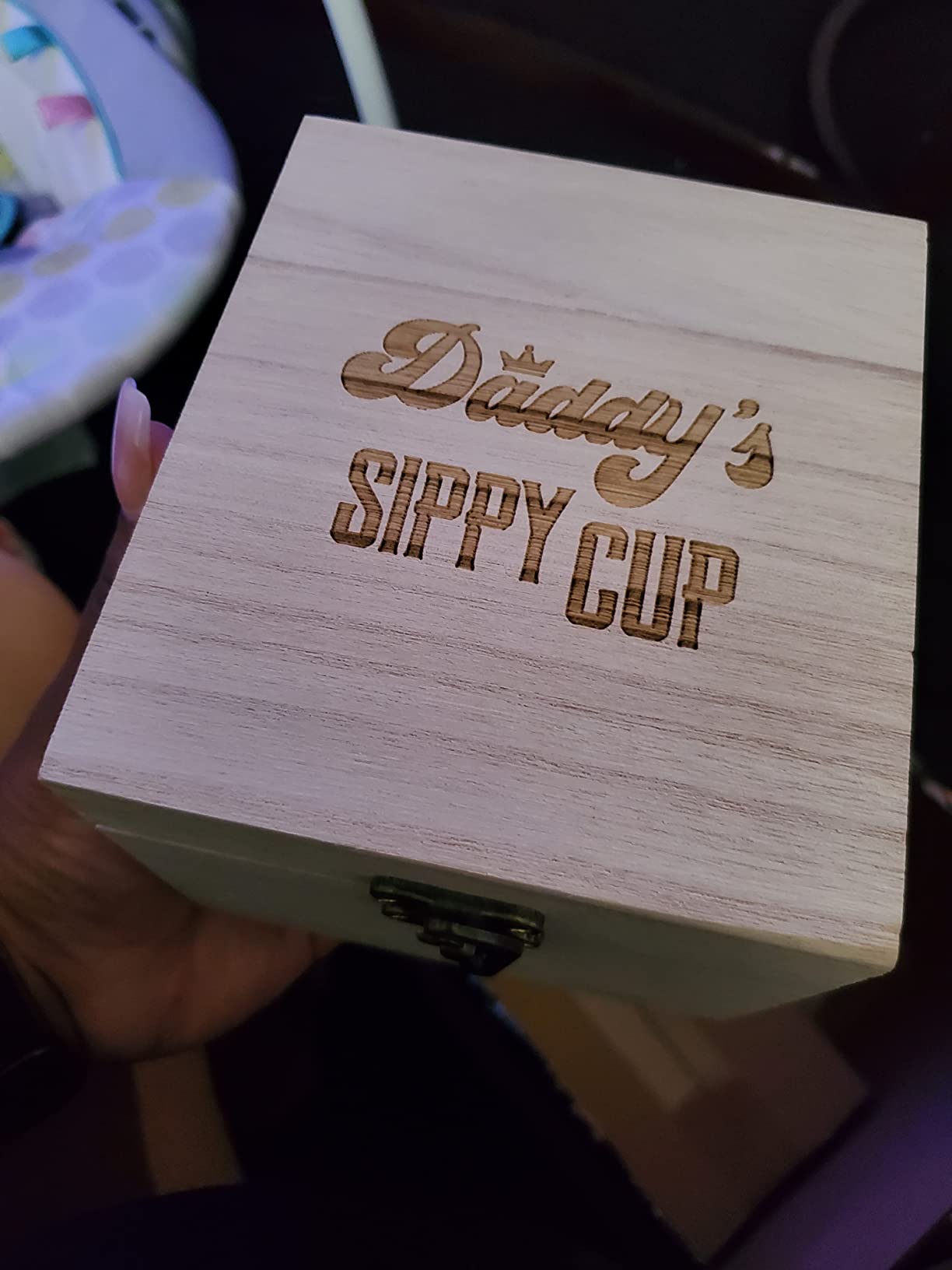 LIGHTEN LIFE Daddy's Sippy Cup Whiskey Glass 12 oz, Unique Dad Gift in Valued Wooden Box, Funny Gag Gift for New Dad, Father, Husband from Kids Wife for Father's Day, Birthday, Christmas customer photo 2