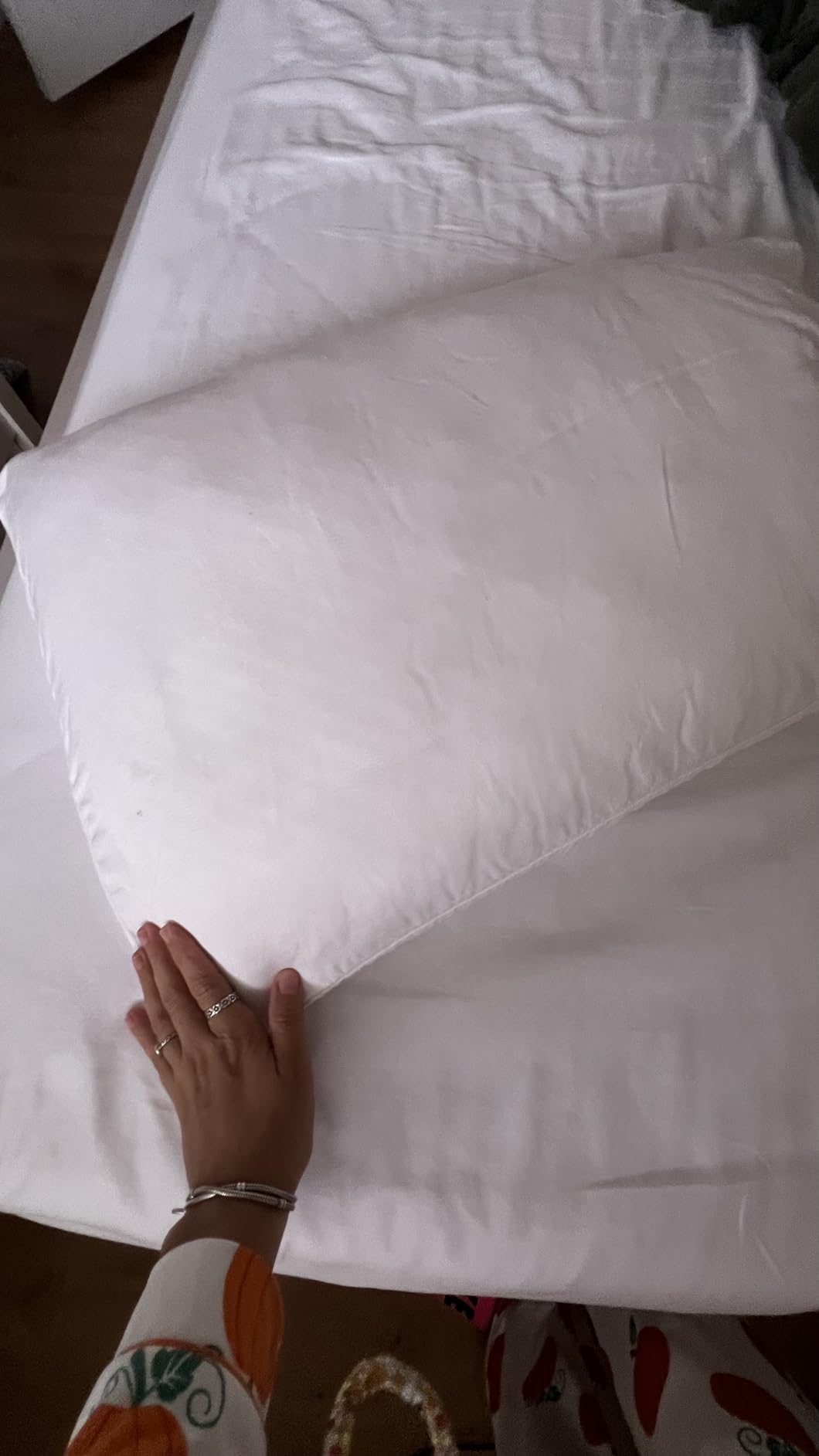 DreamyBlue Signature Pillow w/Adjustable Loft • Shredded Memory Foam Fill • Neutral Alignment for Side, Back, and Stomach Sleepers • Washable Bamboo Rayon Cover • CertiPUR-US Certified Foam (Queen) customer photo 2