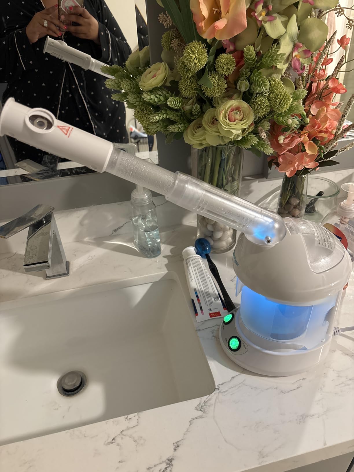 DENFANY Facial Steamer with Ozone Extendable 360 Arm - for Home or Salon | Deep Hydration, Skin Refresh, Adjustable Mist Angle, 300ml Tank, Easy to Clean, Use Sitting or Lying Down customer photo 2
