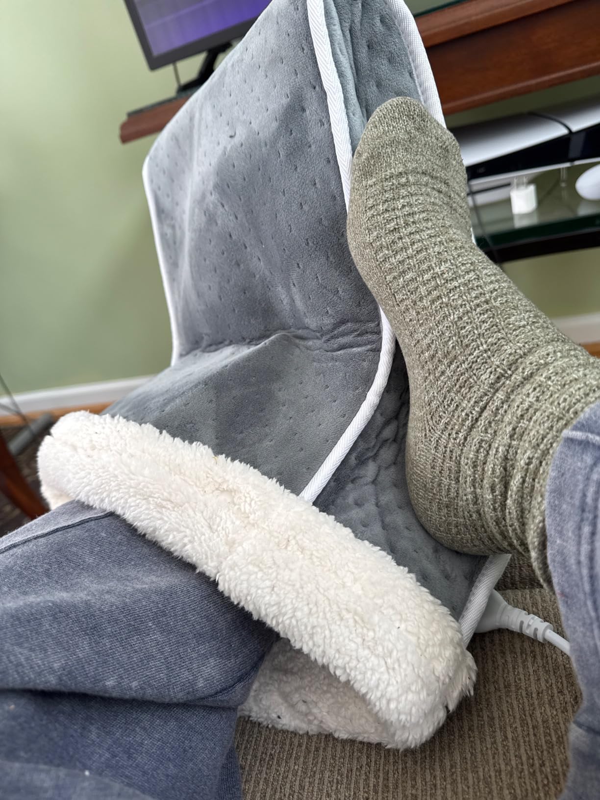 Electric Heated Foot Warmer - Heating Foot Warmer for Men & Women | Feet Warmer with 6 Temperature Setting 4 Timer Setting, Auto Shut Off Washable Inner Lining, Fast Heat Use for Winter Gifts customer photo 2