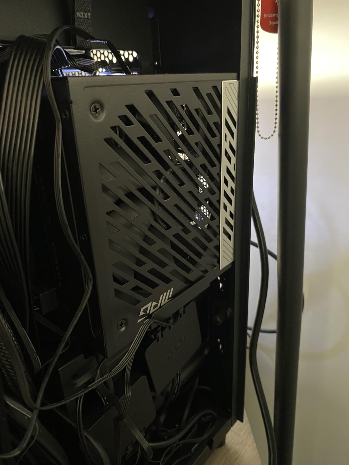 msi MPG 1000W 80+ Gold Power Supply - 1000W 80+ Gold - 100% Japanese Capacitors - Compatible with PCIe 5.0 Graphics Cards customer photo 1