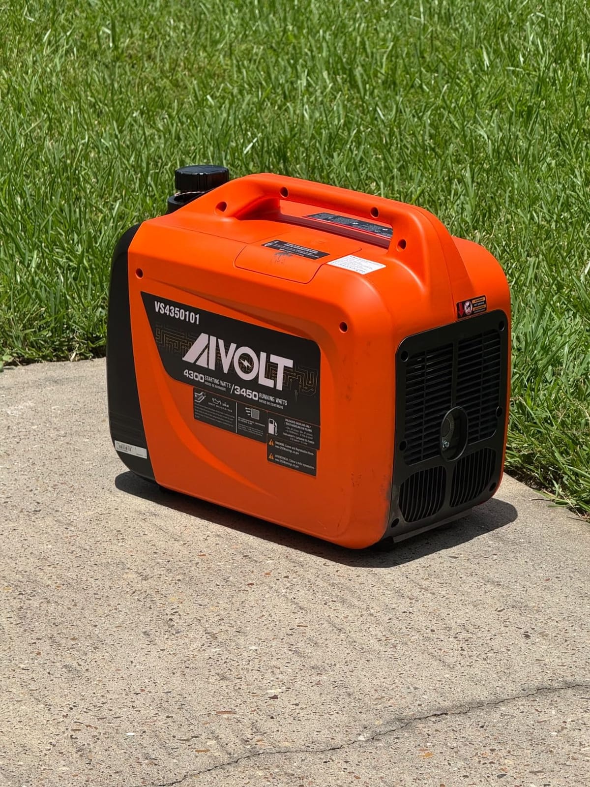AIVOLT 1600W Super Quiet Inverter Generator customer photo 2