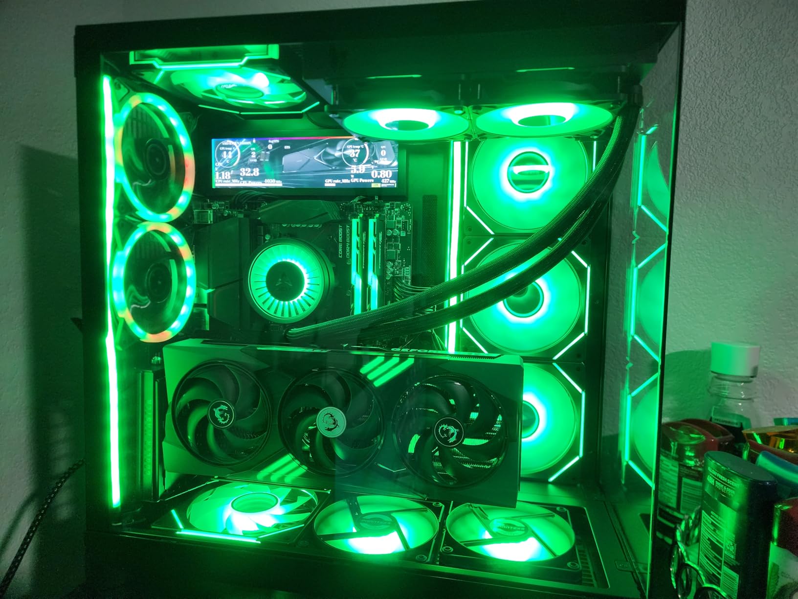 Cooler Master Vertical GPU Card Holder Kit V3, PCIe 4.0 5.0 Motherboards GPUs RTX 5090 RX 9070 XT, ABS Casing, 165mm Length, Modula Adjustable for E-ATX ATX Micro ATX Case customer photo 1