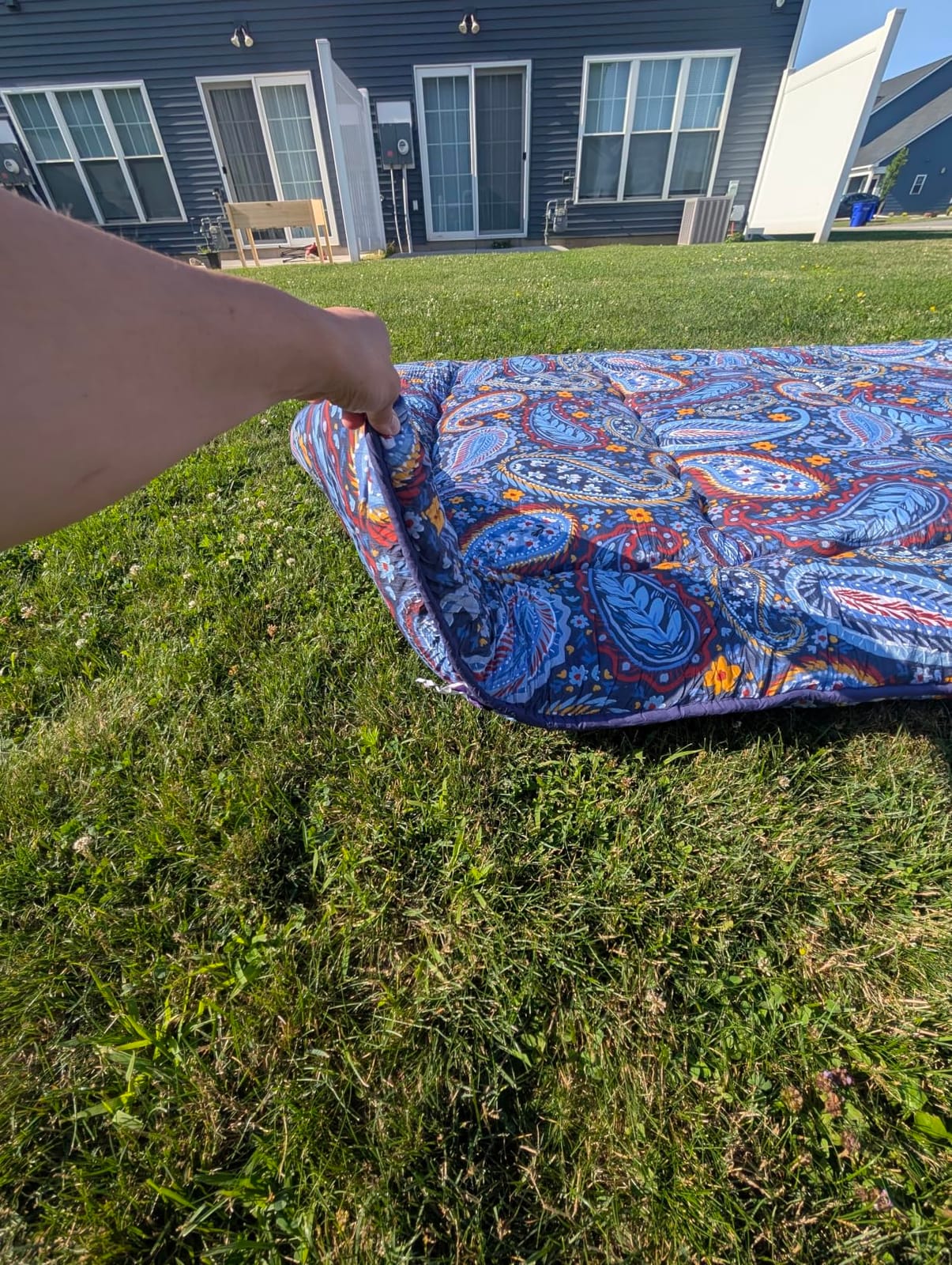 Zelladorra Japanese Floor Mattress, Futon Mattress with Portable Storage Bag and Washable Cover, Roll Up Thick Tatami Mat Suitable for Camping, Guest Room, Green, Twin customer photo 1