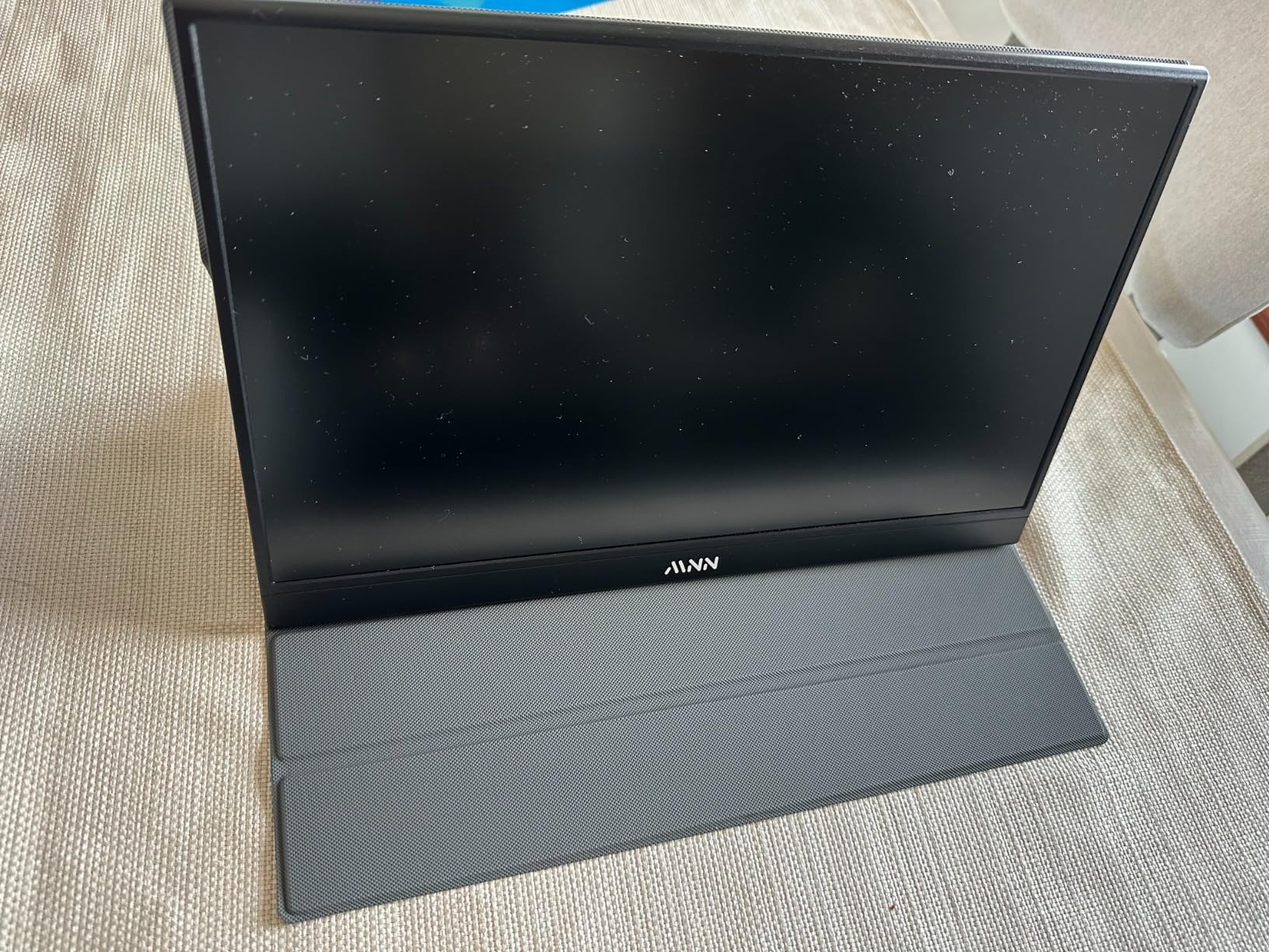 MNN Portable Monitor 15.6inch FHD 1080P 60Hz USB C HDMI Gaming Ultra-Slim IPS Display w/Smart Cover & Speakers,HDR Plug&Play, External Monitor for Laptop PC Phone Mac (15.6'' 1080P) customer photo 2