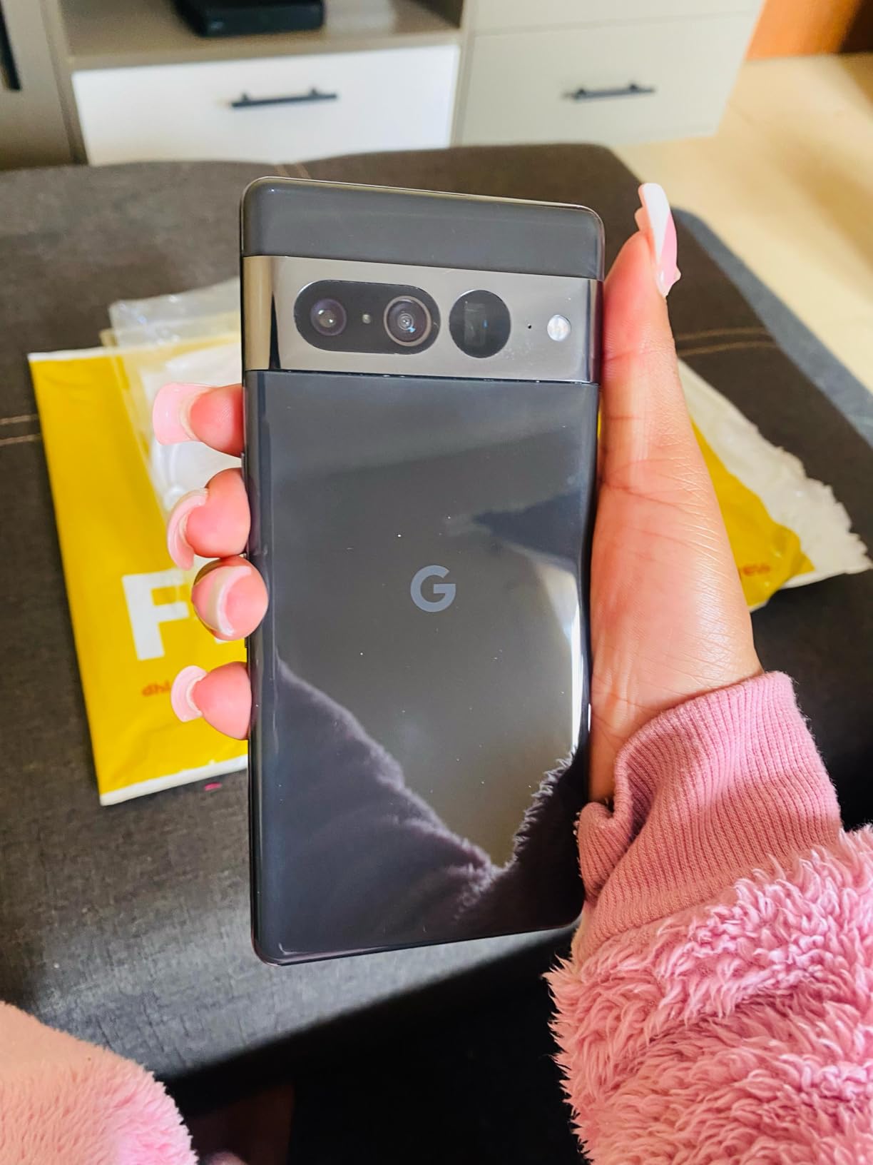 Google Pixel 7 Pro - 5G Android Phone - Unlocked Smartphone with Telephoto/Wide Angle Lens, and 24-Hour Battery - 128GB - Obsidian customer photo 2
