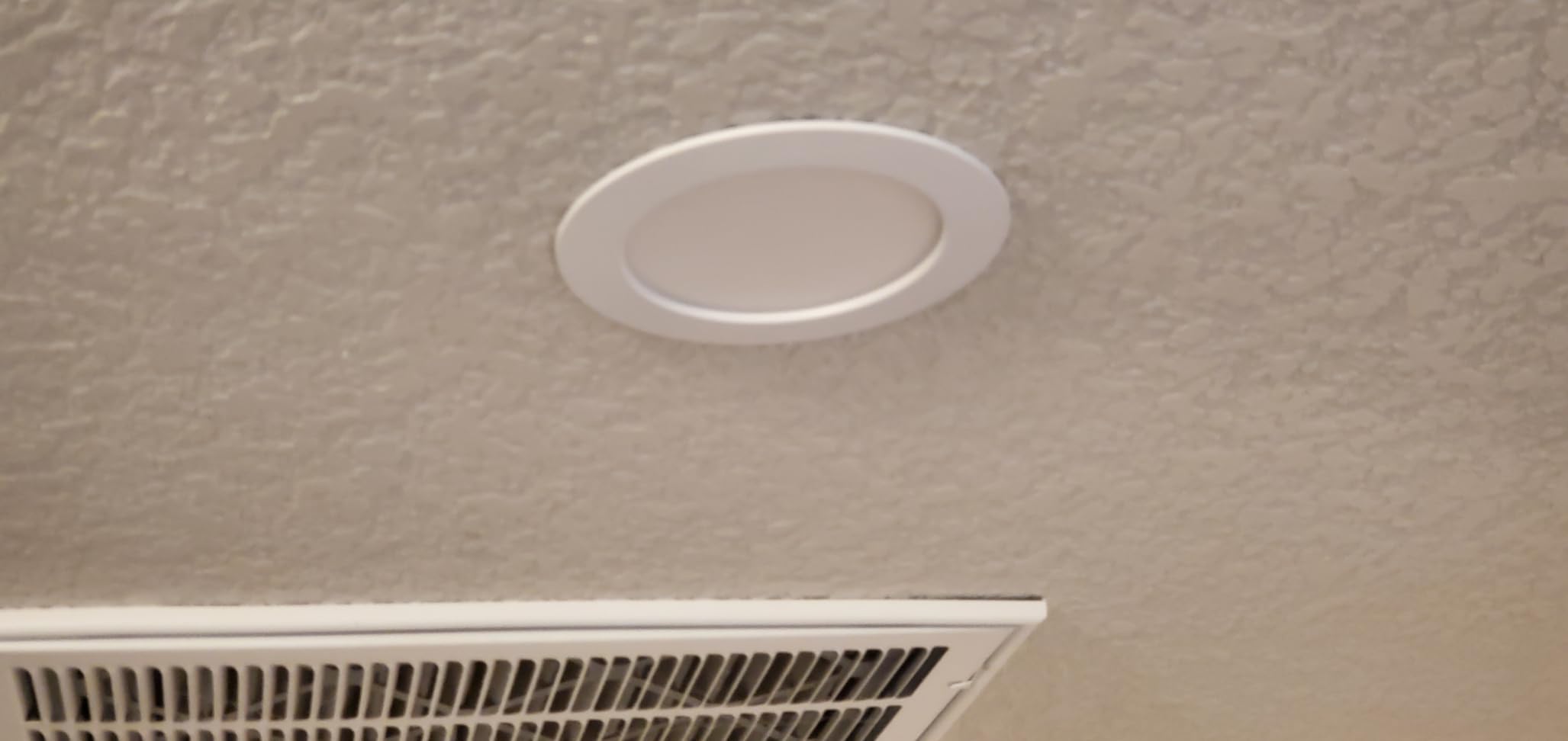 Philips Hue Smart Slim 6 Inch LED Downlight - White and Color Ambiance Color-Changing Light - 1 Pack - 1200LM - Indoor - Control with Hue App - Works with Alexa Google Assistant and Apple Homekit customer photo 1