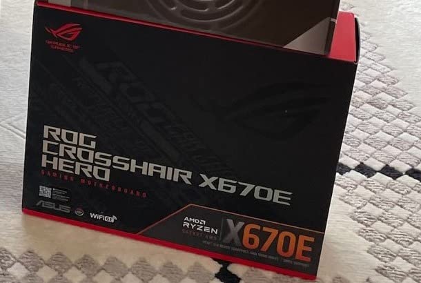 ASUS ROG Crosshair X670E Hero AMD X670 AM5 Ryzen 9000 8000 & 7000 ATX Motherboard, 18+2 Power Stages, PCIe 5.0, DDR5, 5X M.2 Slots, USB 3.2 Gen 2x2 with Quick Charge 4+, USB4, Wi-Fi 6E customer photo 1