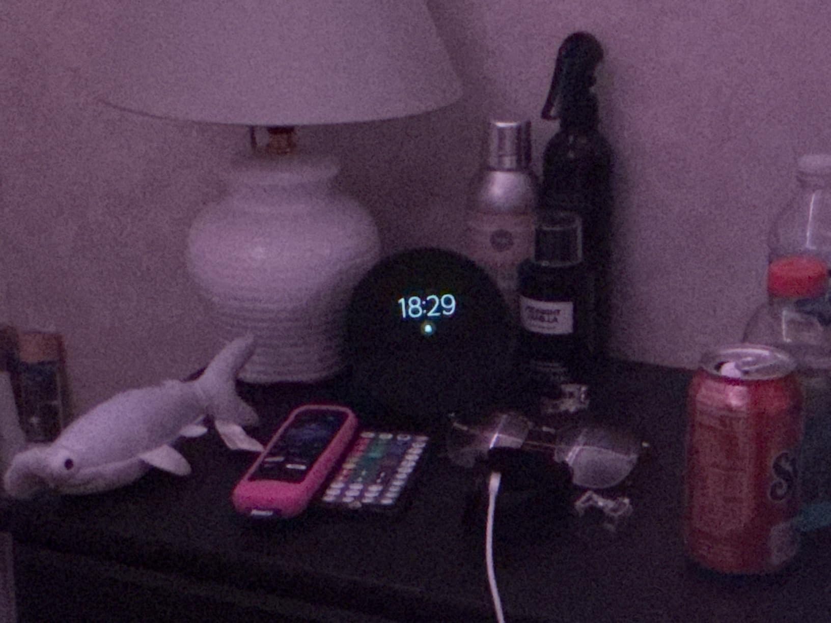 Amazon Echo Spot (newest model), Great for nightstands, offices and kitchens, Smart alarm clock, Designed for Alexa+, Glacier White customer photo 1