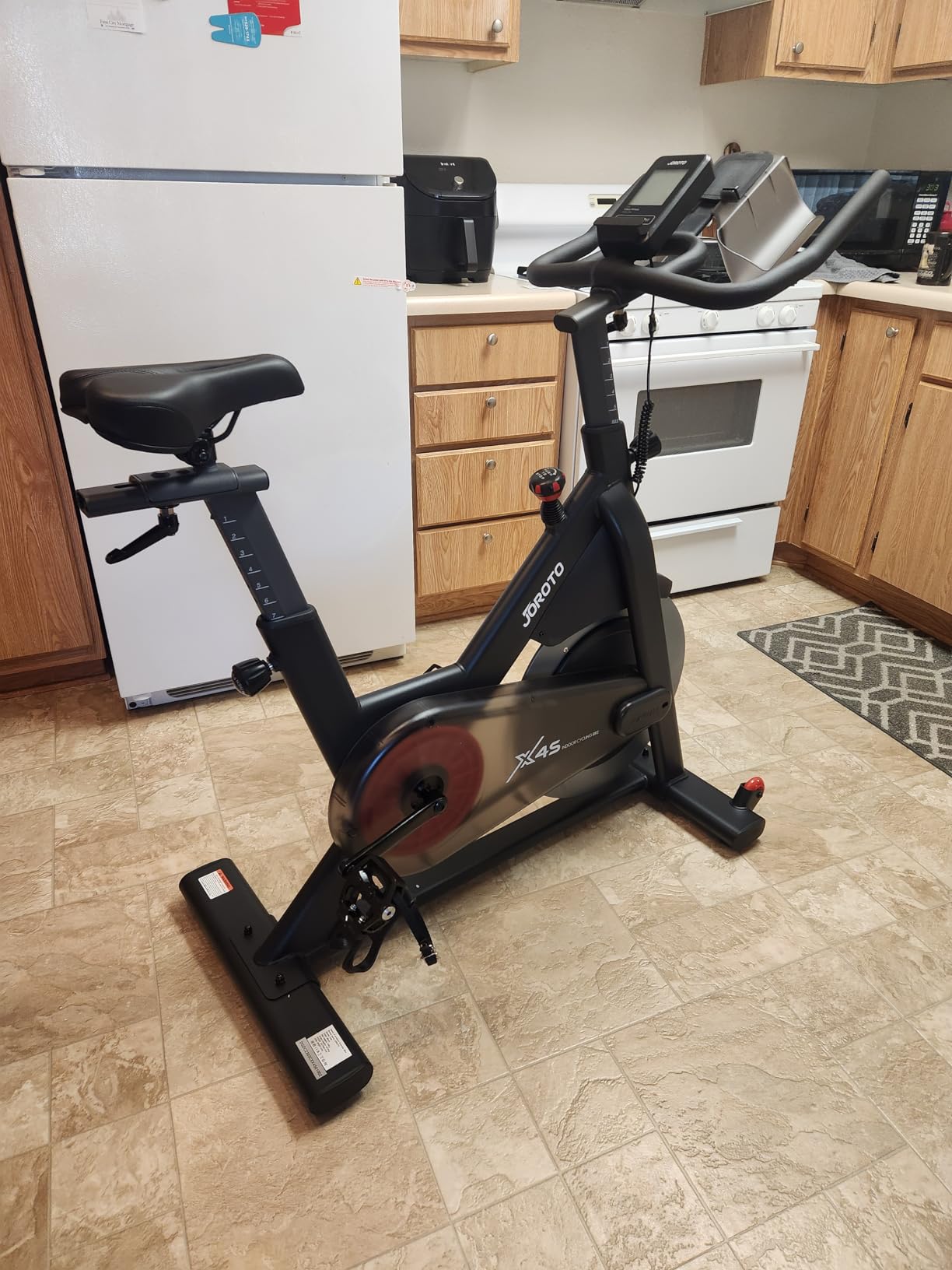 JOROTO Exercise Bike, Magnetic Stationary Bikes for Home | 40LBS Flywheel, App Supported Indoor Bike with 350LBS Weight Capacity, Low Noise, Digital Monitor, Bottle & Tablet Holder customer photo 2