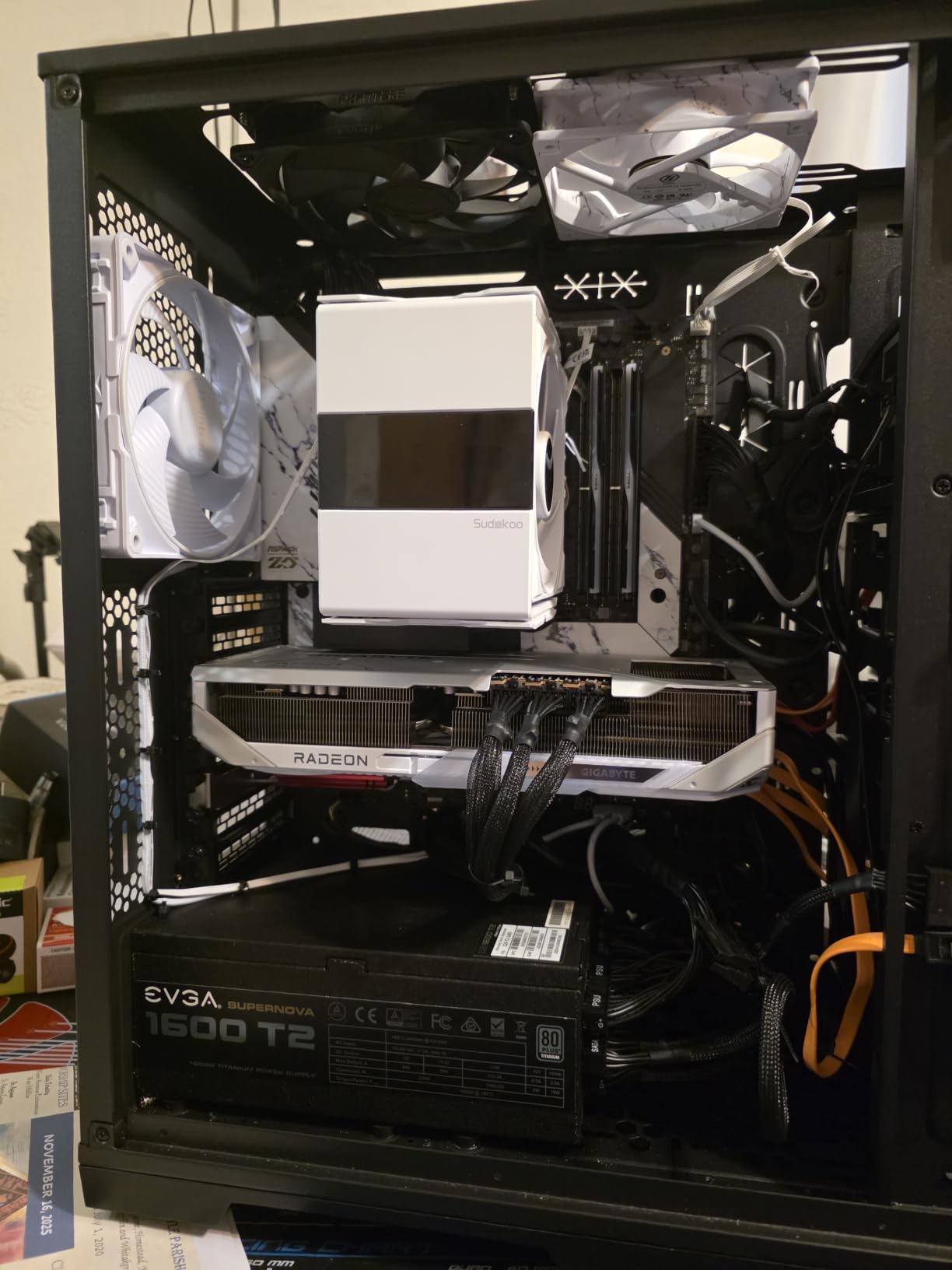 ASRock X670E Taichi Carrara Support AMD AM5 RYZEN 7000 Series Processors Motherboard customer photo 1