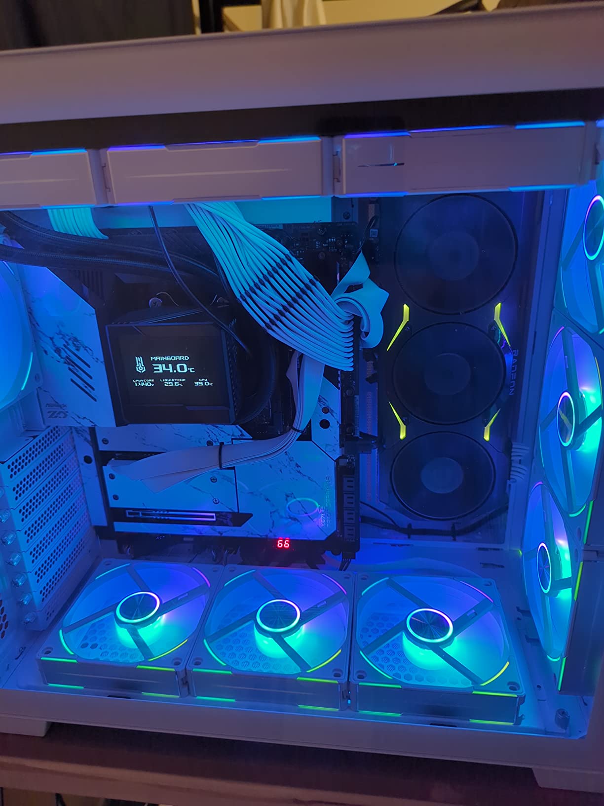ASRock X670E Taichi Carrara Support AMD AM5 RYZEN 7000 Series Processors Motherboard customer photo 2