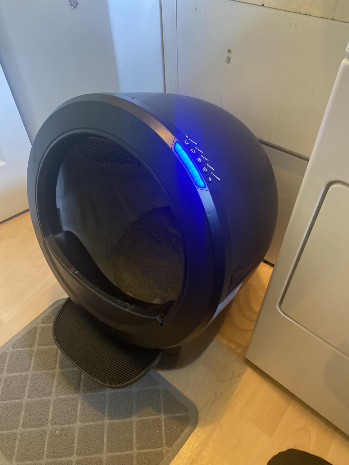 Litter-Robot 4 with Step & Fence by Whisker, Black | Automatic, Self-Cleaning Cat Litter Box, Helps Reduce Litter Box Odors, Never Scoop Again, Includes 1 Year of WhiskerCare customer photo 1