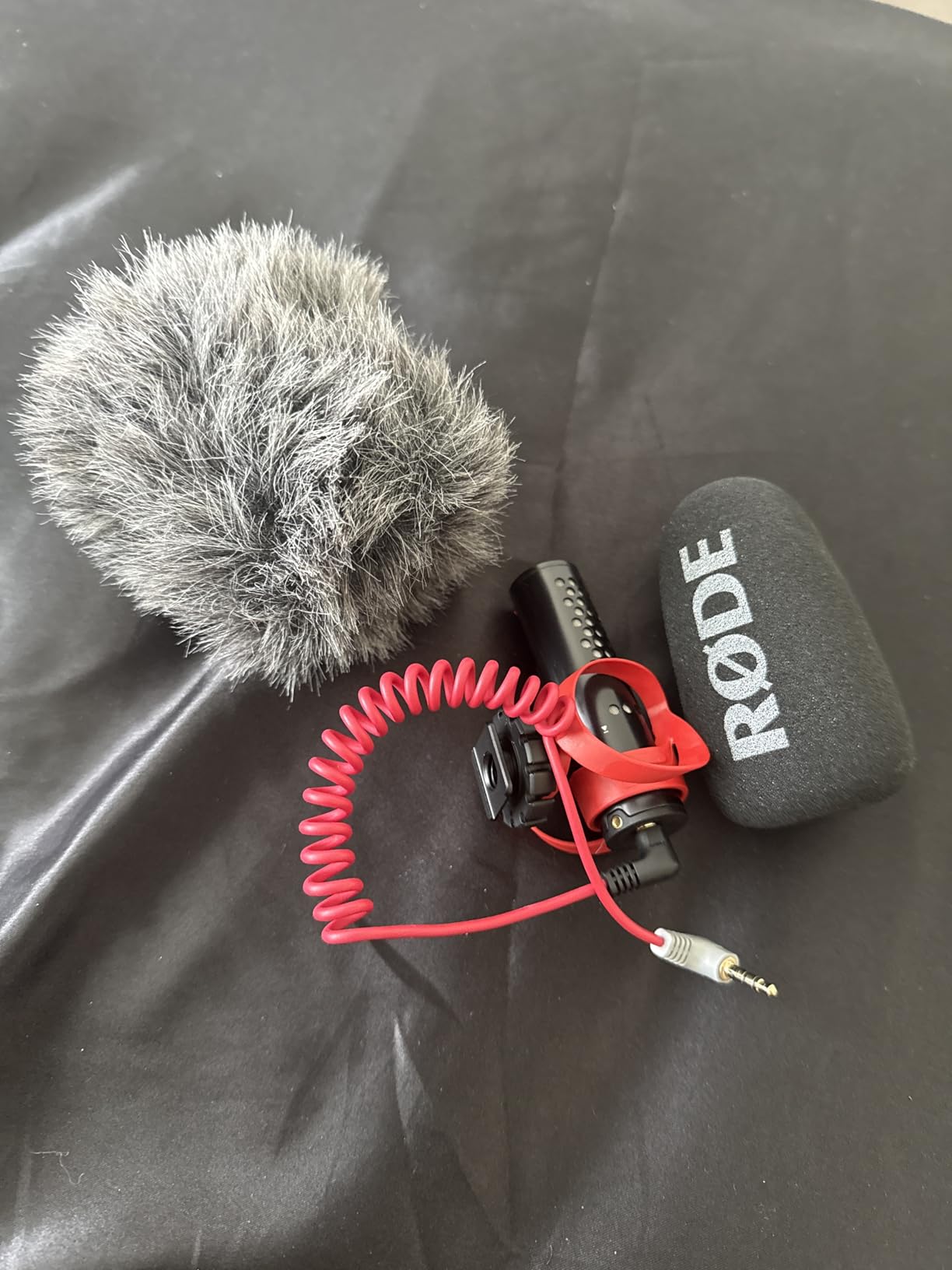 RØDE VideoMicro II Ultra-Compact On-Camera Shotgun Microphone customer photo 1