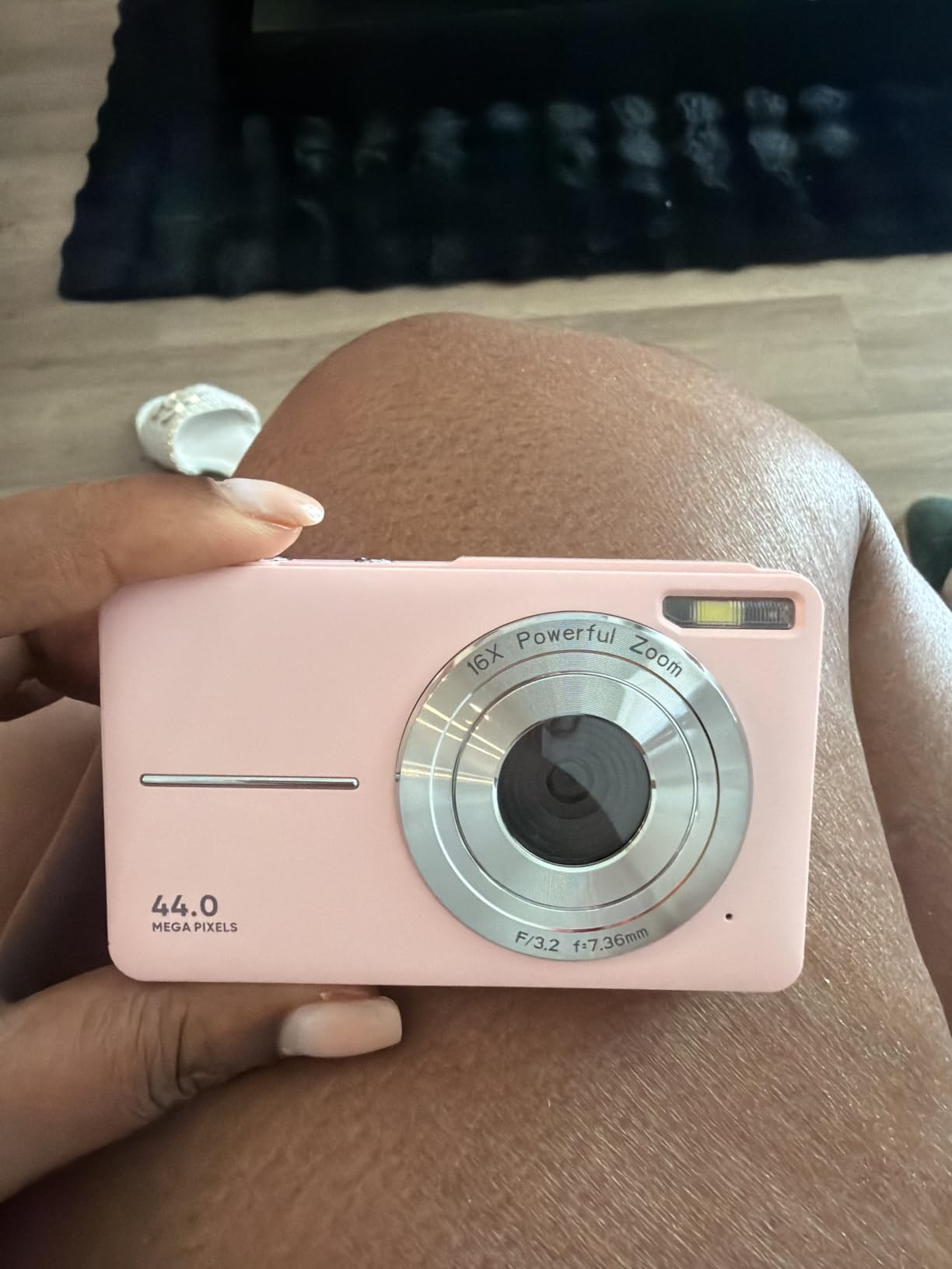 Lecran Digital Camera, FHD 1080P Point and Shoot Camera for Kids Teens Starters, with 32GB Card 16X Zoom Anti Shake Date Stamp, Compact Small Camera Christmas Birthday Gift for Boys Girls, Pink customer photo 1