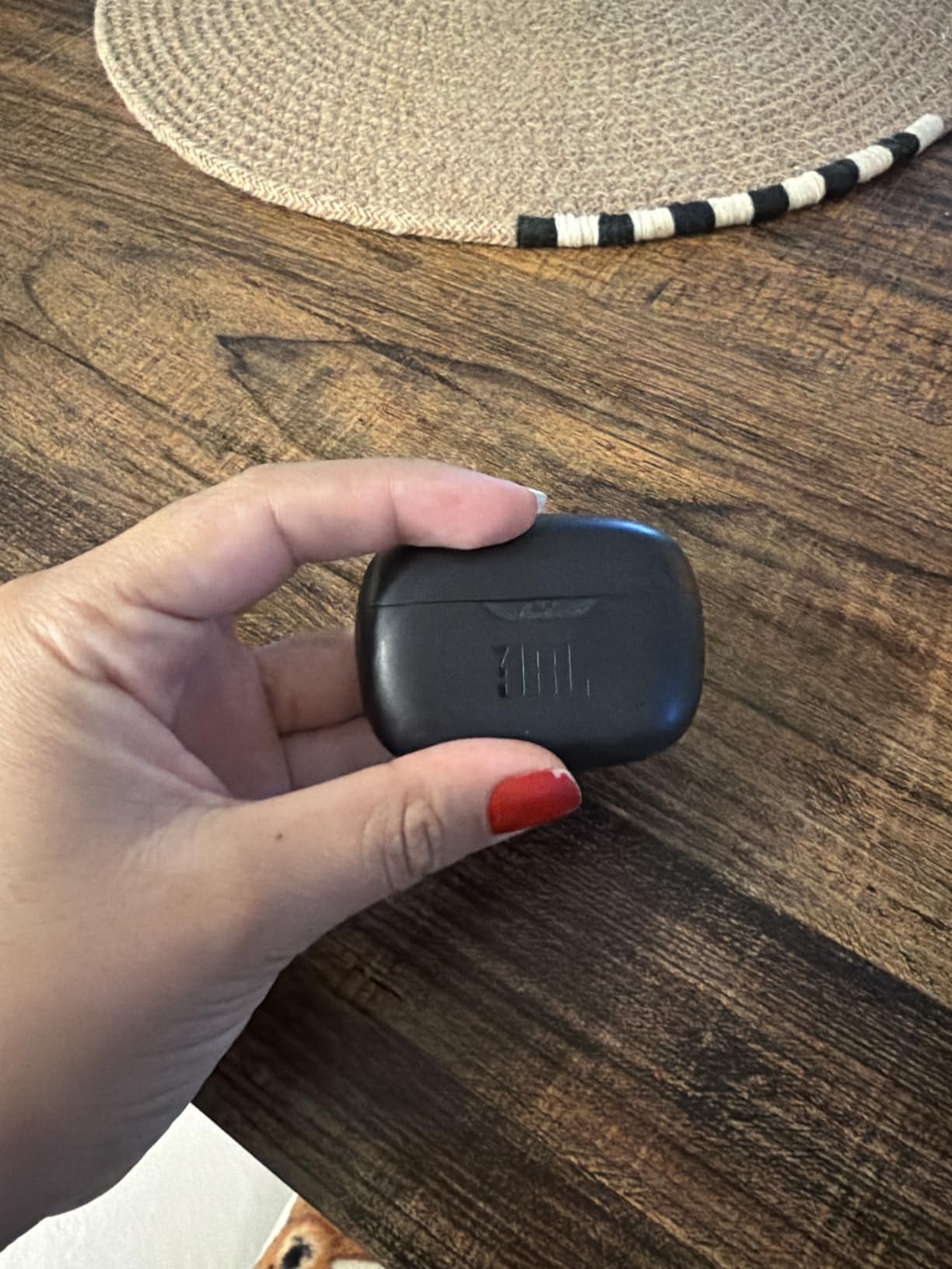JBL Vibe Beam - True Wireless JBL Deep Bass Sound Earbuds, Bluetooth 5.2, Water & Dust Resistant, Hands-free call with VoiceAware, Up to 32 hours of battery life customer photo 2