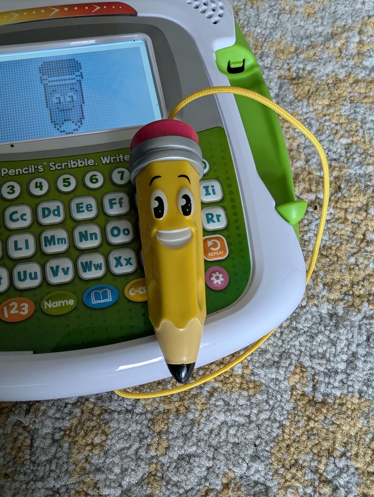 LeapFrog Mr Pencil's Scribble Write and Read, Green customer photo 2