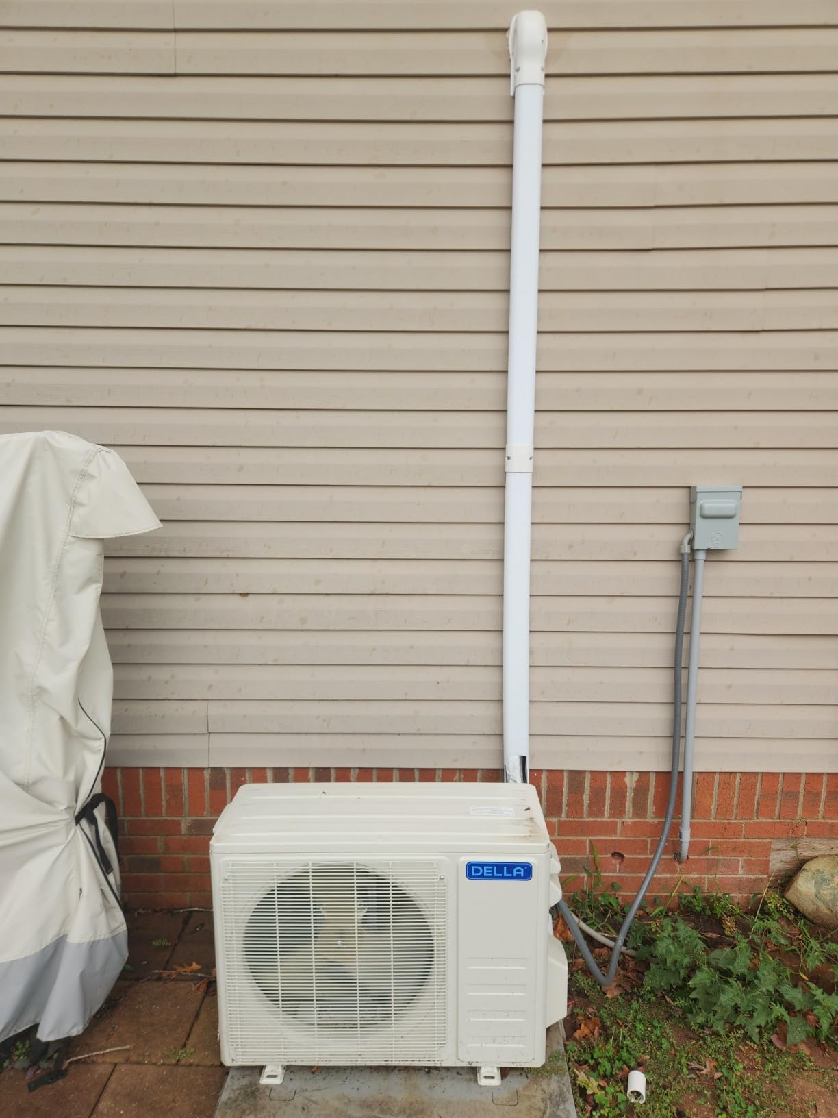 DELLA Vario Series 18000 BTU Wifi Mini Split AC, Work with Alexa 21 SEER2 Cools Up to 1000 Sq.Ft, Energy Efficient 230V Ductless Inverter System with 1.5 Ton Pre-Charged Heat Pump & 16.4ft Kit customer photo 1