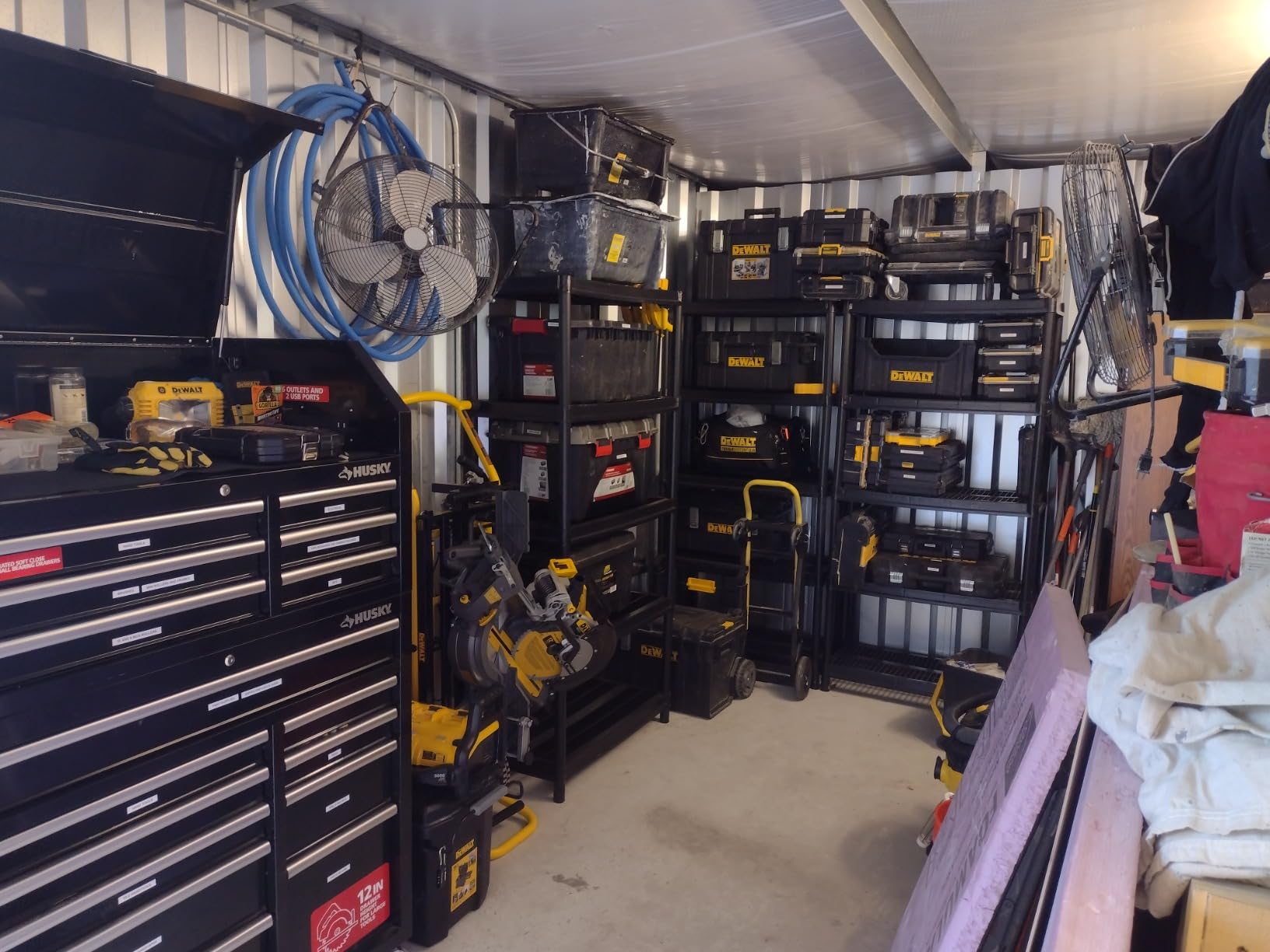 DEWALT Tool Bag, Electrician Tote, Tool Storage and Organization, Durable and Water Resistant, 11 Inch (DWST560105) customer photo 1