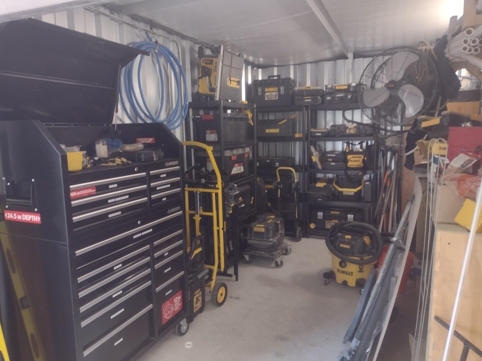 DEWALT Tool Bag, Electrician Tote, Tool Storage and Organization, Durable and Water Resistant, 11 Inch (DWST560105) customer photo 2