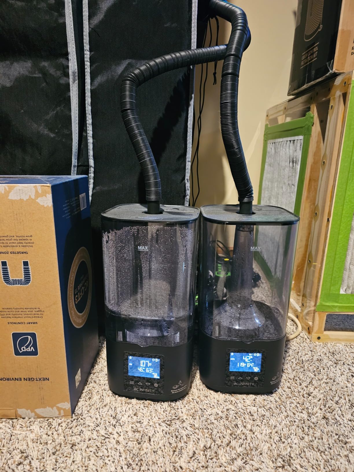 AC Infinity CLOUDFORGE T3, Plant Humidifier 4.5L with Onboard Smart | 10-Level Precision Vaporizer, Extendable Hose, Flexible Targeting Pipe, and No-Leak Seal for Grow Tents customer photo 1