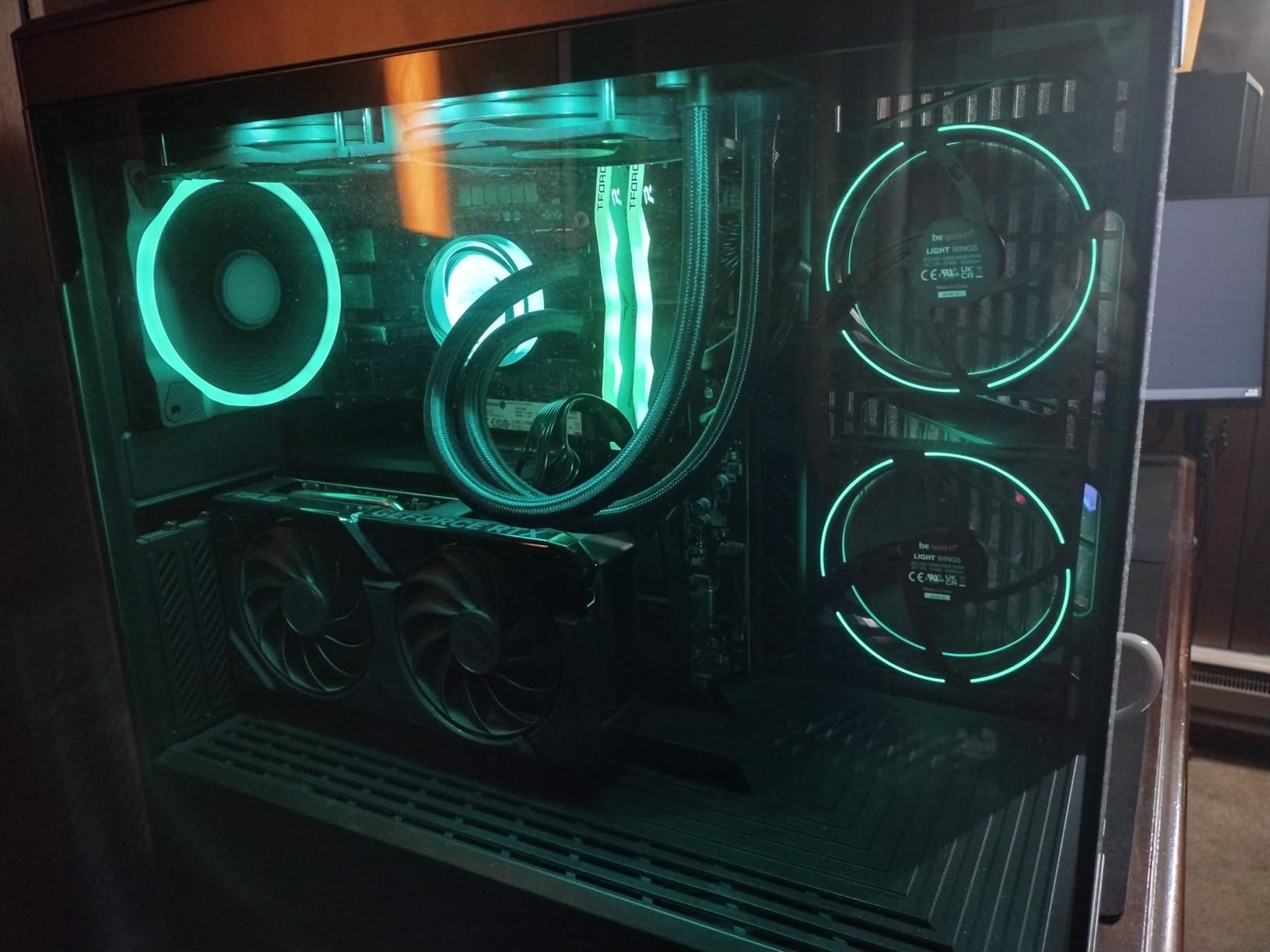 be quiet! Light Wings White 120mm PWM Triple Pack High-Speed Premium ARGB Low Noise Cooling Fan customer photo 2