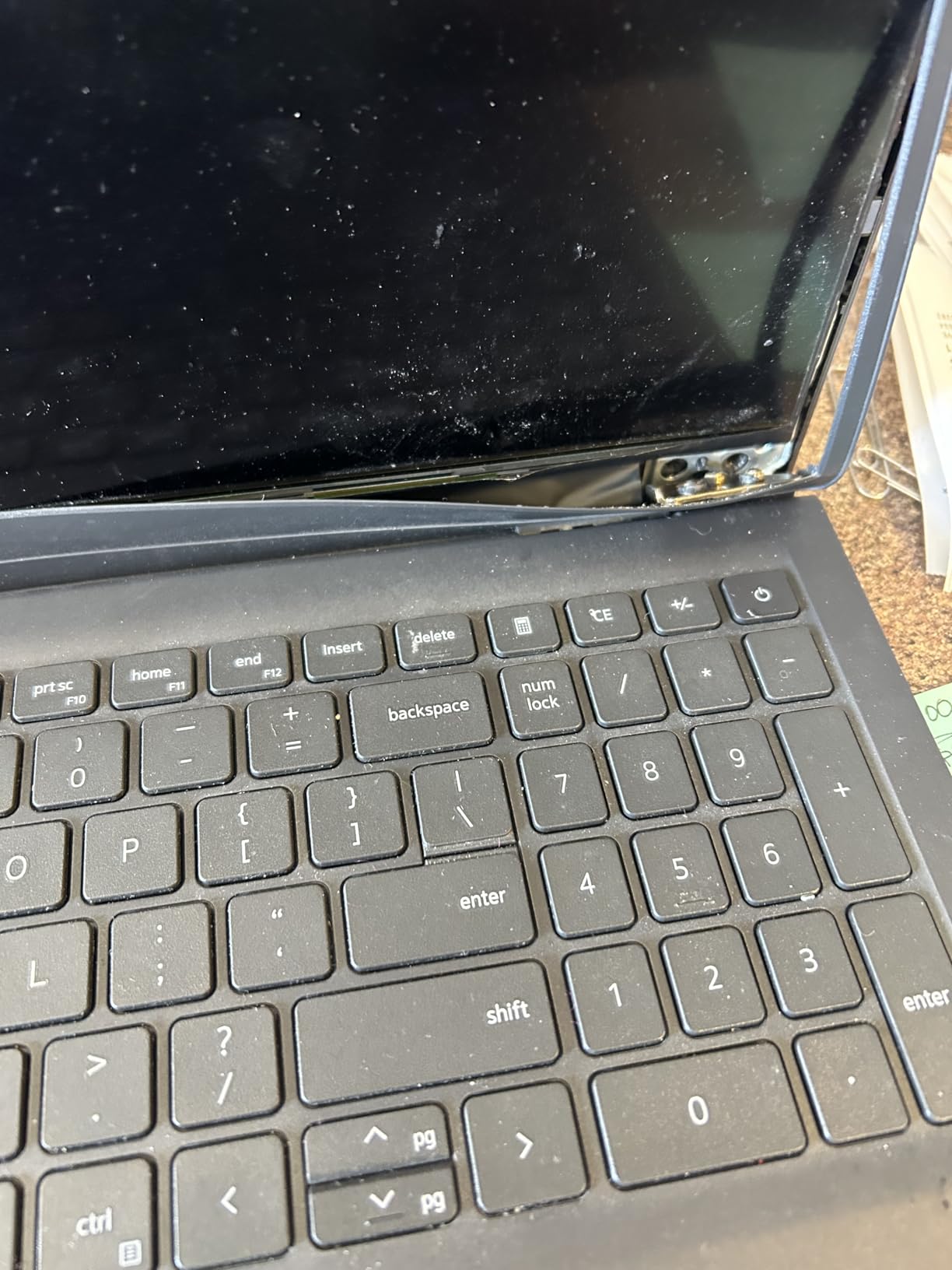 Dell Inspiron 15 3000 3520 15.6