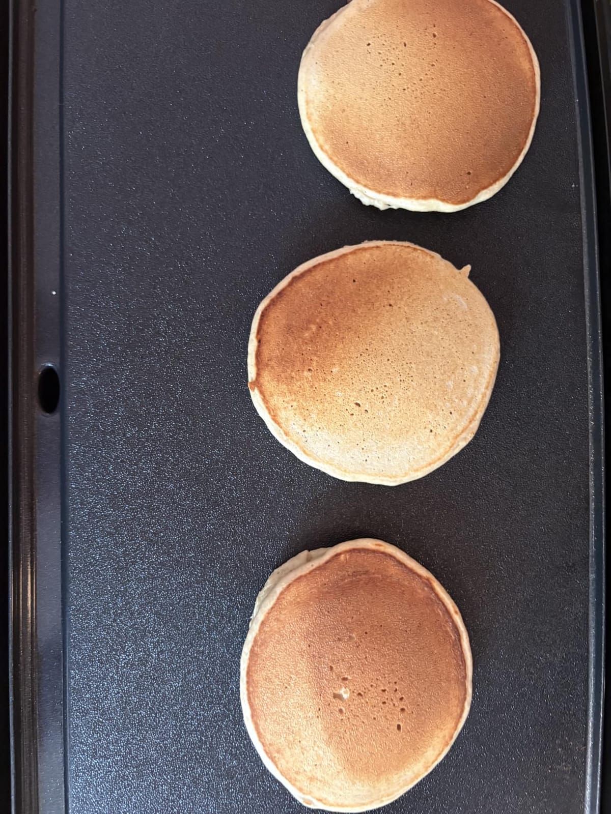 Chefman XL Electric Griddle with Removable Temperature Control, Immersible Flat Top Grill, Burger, Eggs, Pancake Griddle, Nonstick Extra Large Cooking Surface, Slide Out Drip Tray, 10 x 20 Inch customer photo 1