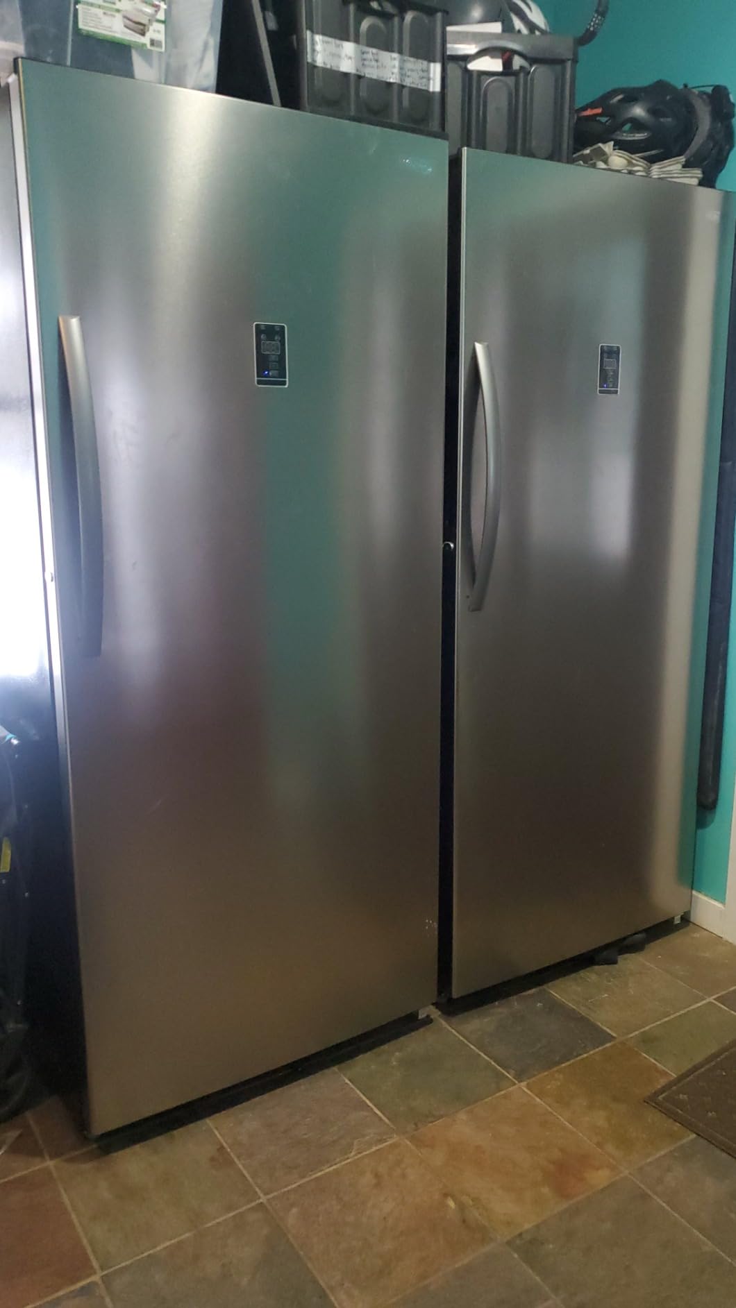 KoolMore 21 cu. ft. Upright Convertible Freezer/Refrigerator, 2-in-1 Appliance, Great Storage for Fresh or Frozen Food and Drinks, Clear Shelves and Drawers [Silver] (KM-RUF-21S) customer photo 1