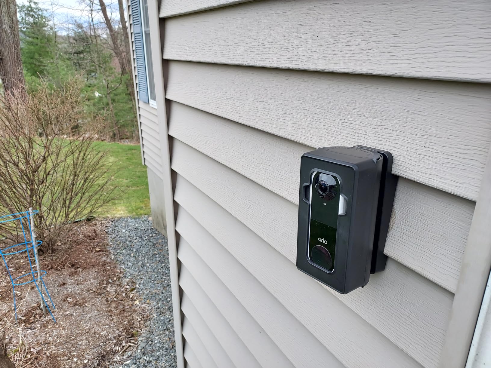 WYZE Wired Doorbell Camera v2 (Existing Doorbell Wiring Required), 2K Security Video Doorbell, Color Night Vision, 2-Way Audio, Package Monitor, Works with Alexa & Google Assistant. Free Expert Setup customer photo 2
