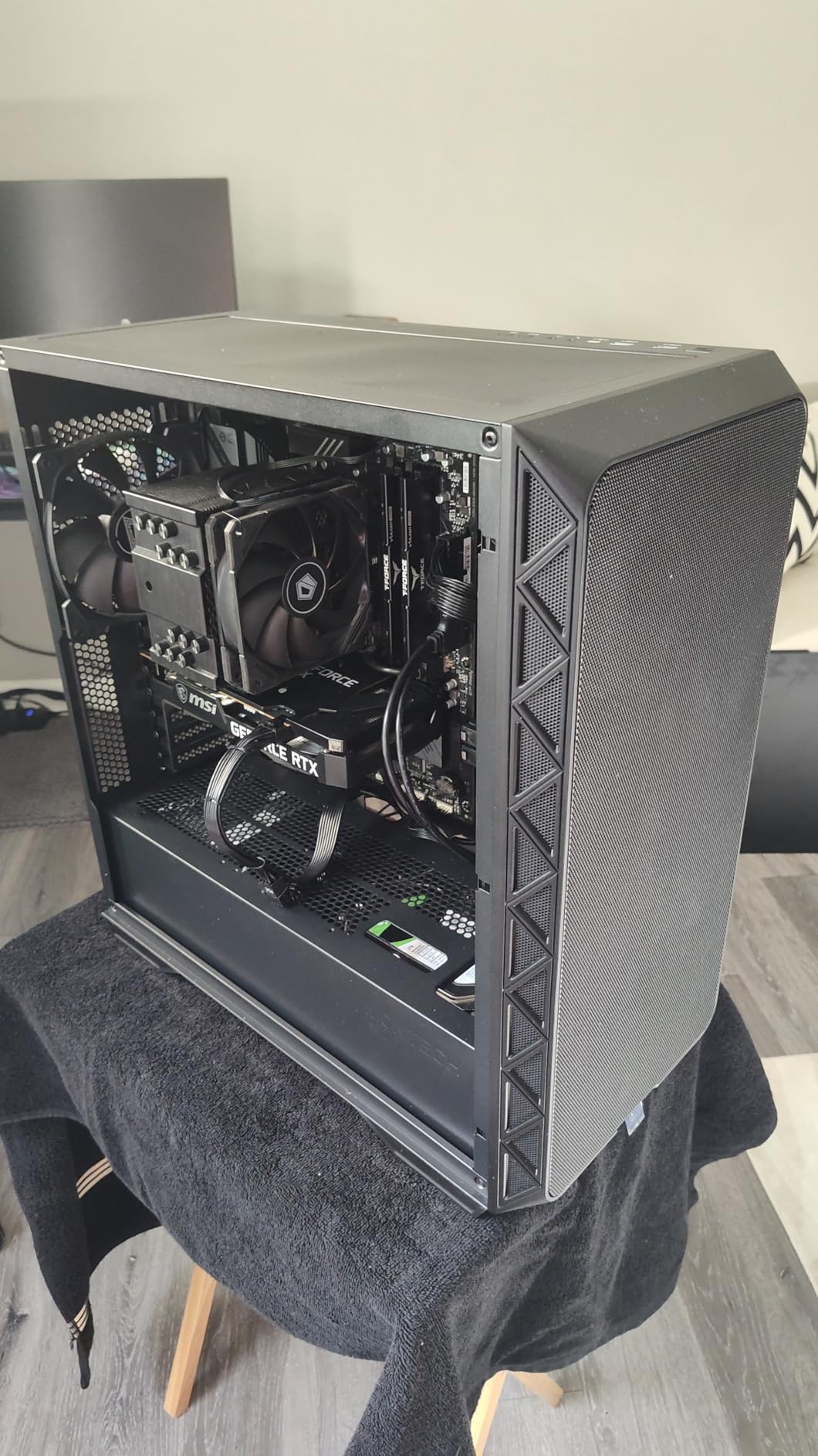MONTECH AIR 903 MAX High Airflow E-ATX PC Case, 4x140mm PWM Fans, 400mm GPU Support, 360mm Radiator, Tempered Glass, USB-C, Black customer photo 2