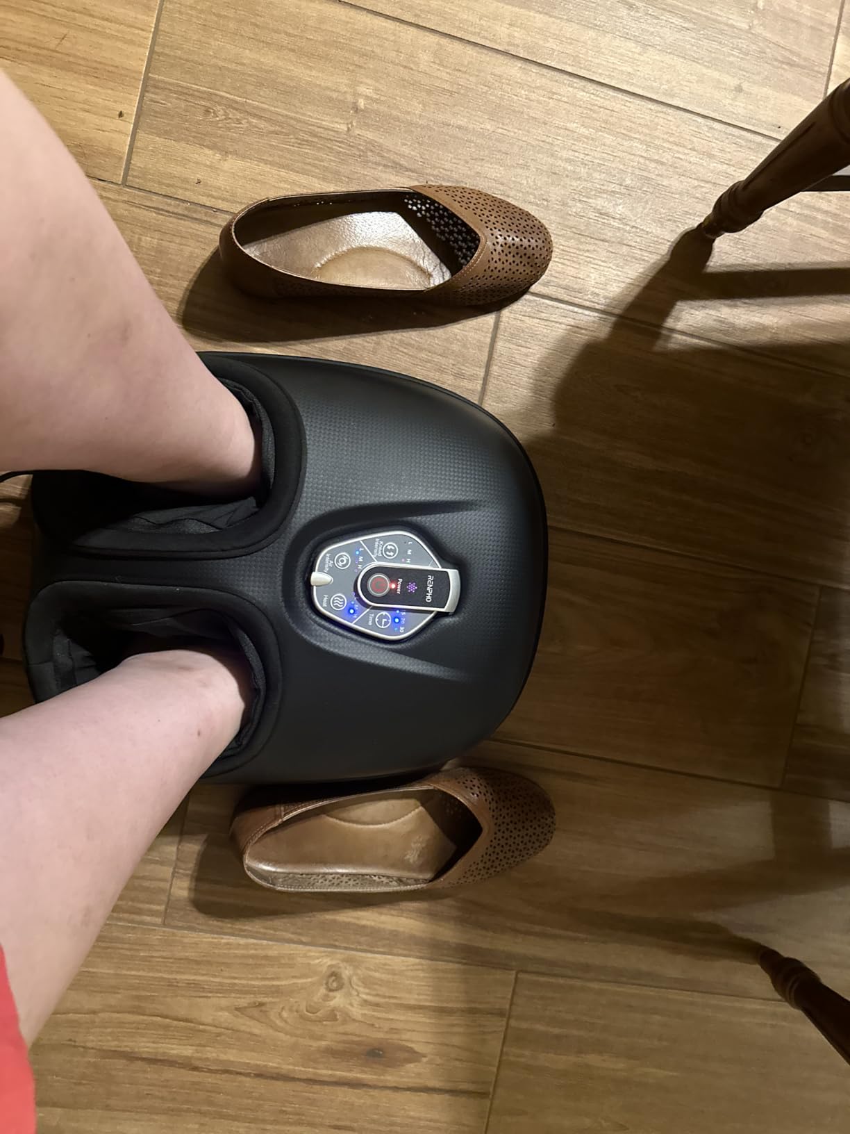 RENPHO Foot Massager Machine with Heat [2026 Upgraded], Birthday Gifts for Women Men Mom Dad, FSA Eligible HSA Shiatsu Foot Massager for Plantar Fasciitis, Cordless Control, Self Care Gifts, Black customer photo 1