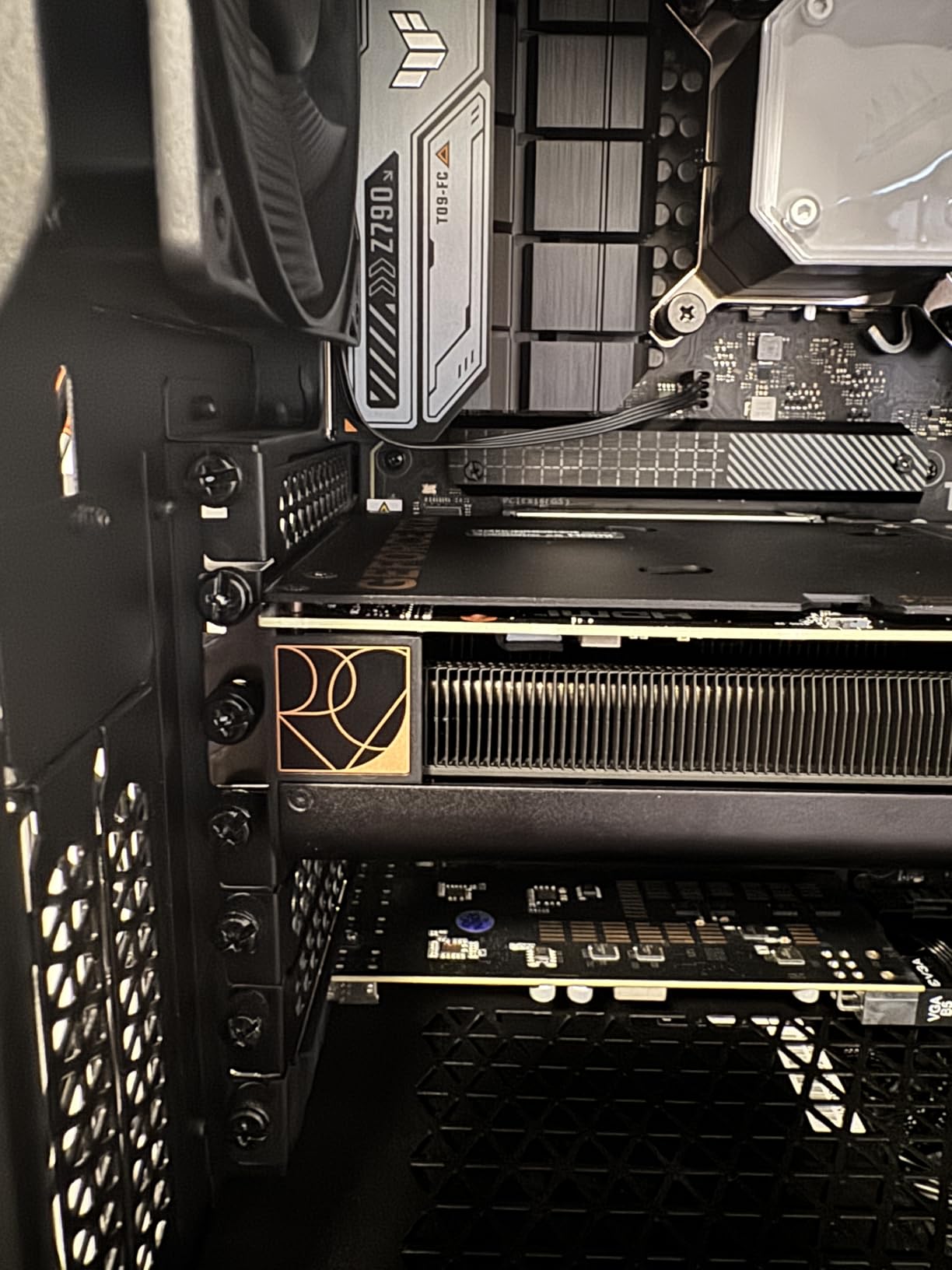ASUS ProArt GeForce RTX 4060 Ti 16GB OC Edition GDDR6 Graphics Card customer photo 2