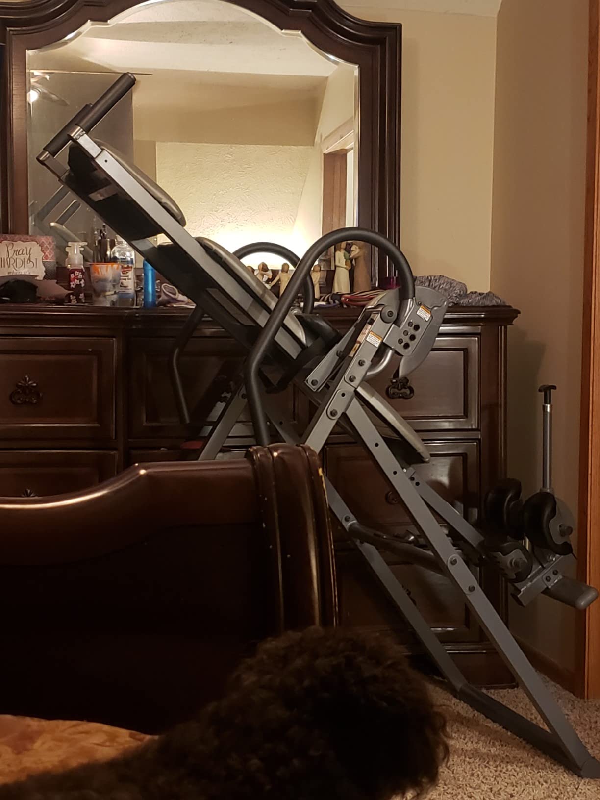 Innova Inversion Table with Stretch Bars for Optimal Slope Inversion and Full Body Stretch customer photo 1