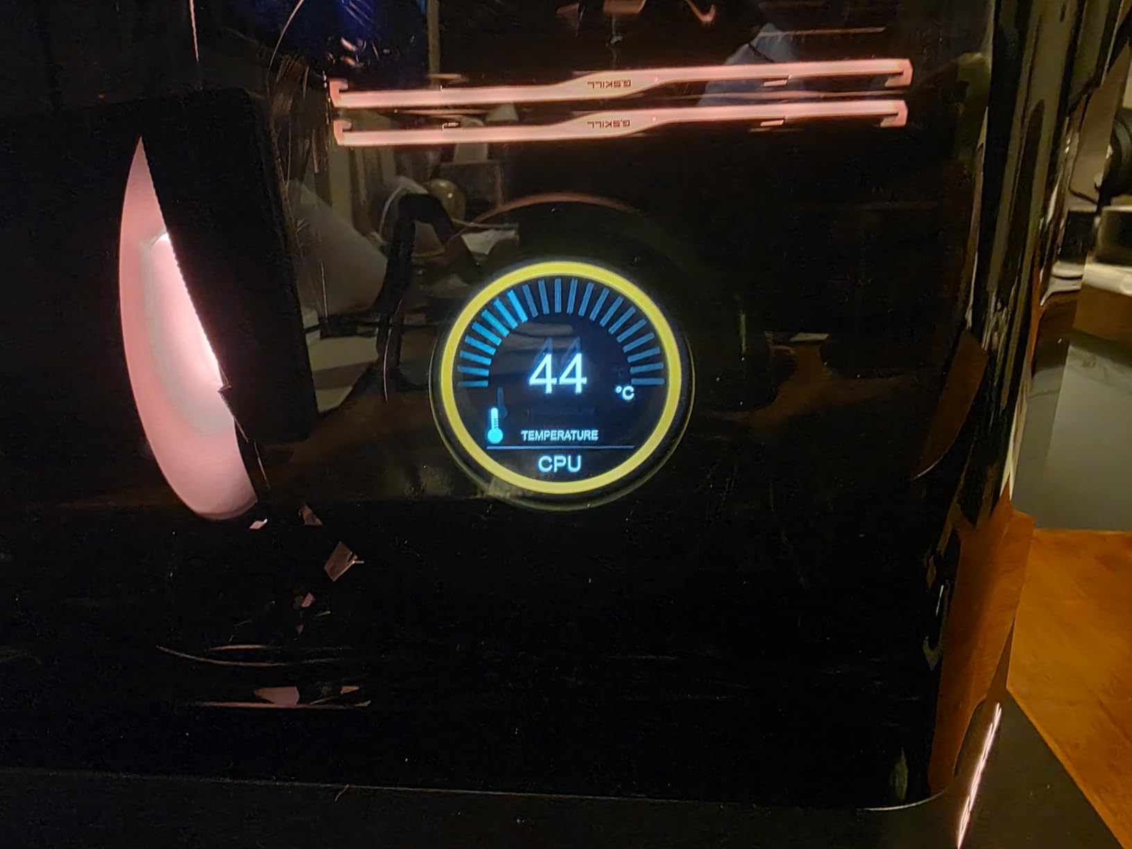 Thermaltake TH420 V2 Ultra ARGB Sync/AIO Liquid Cooler/ARGB Fan 140 * 3/PWM 500~1800rpm/Water Block 2.1