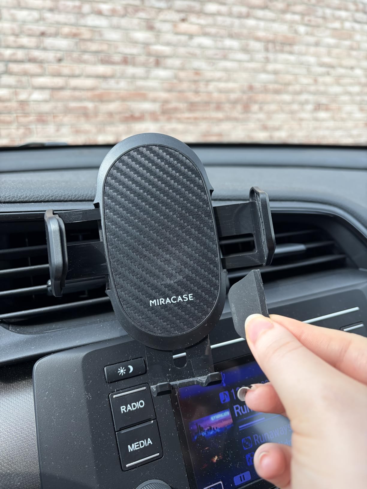 Miracase Phone Holders for Your Car with Metal Hook Clip, Air Vent Cell Phone Stand Car Mount, Universal Automobile Cradle, Dark Black customer photo 1