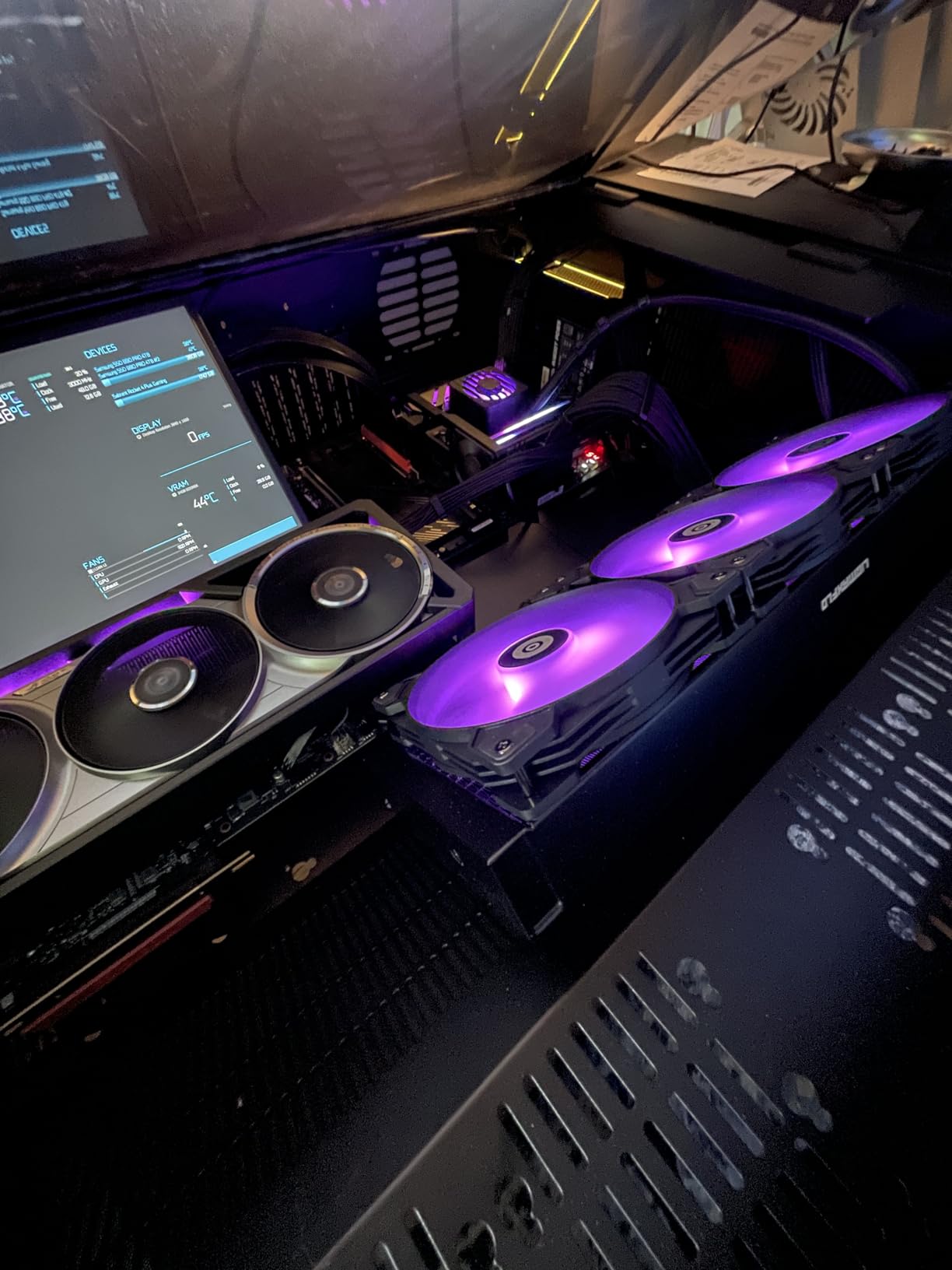 ENERMAX LIQMAXFLO 420mm A-RGB AIO CPU Liquid Cooler - High Performance Pump up to 3000RPM, 38mm Thick Radiator, 60mm VRM Fan, Pressure-Optimized Silent 140mm FDB PWM Fan customer photo 1