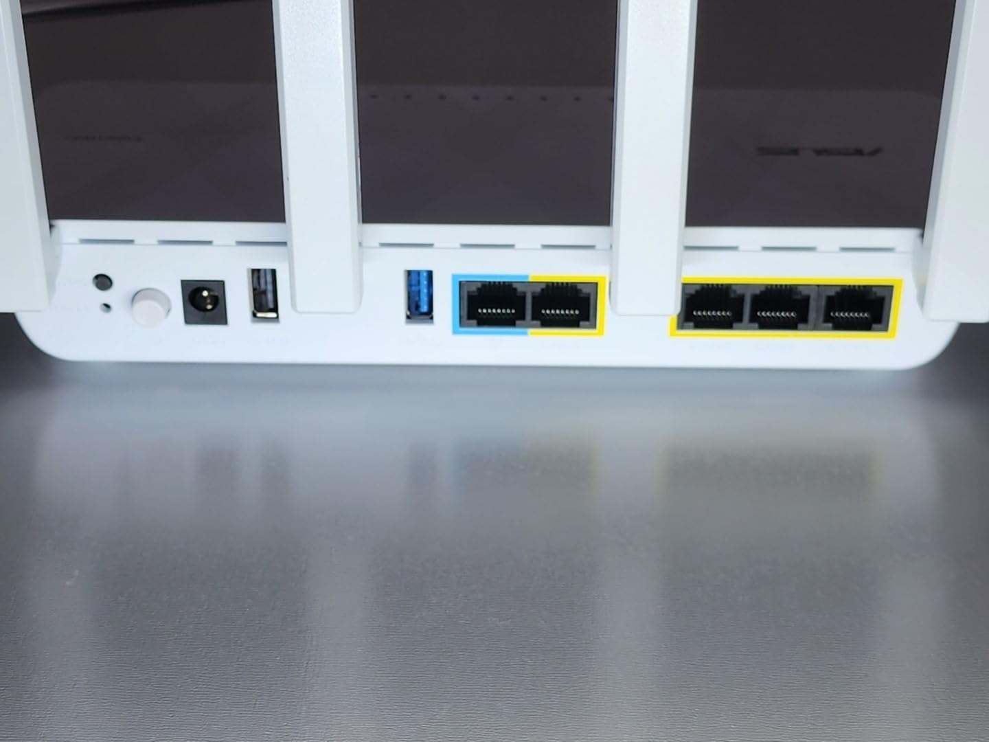 ASUS ExpertWiFi EBR63 AX3000 WiFi 6 Business Router - Custom Guest Portal & SDN, Easy Setup & Remote Management, Scalable with ExpertWiFi AIMesh, Free Commercial-Grade Security, VPN, VLAN customer photo 2
