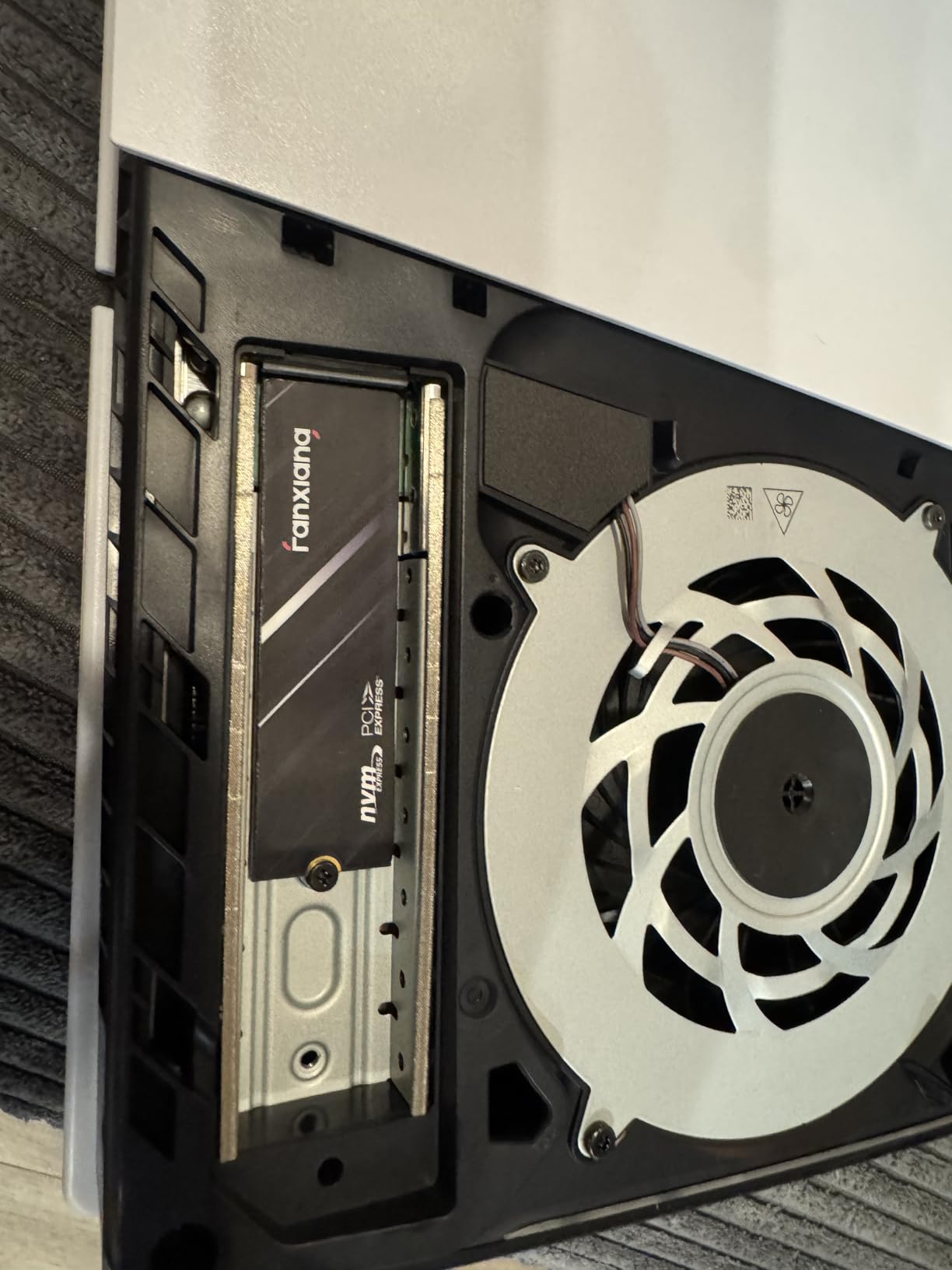fanxiang 500GB NVMe SSD PCIe Gen4 M.2 SSD, Up to 4700 MB/s, Internal Gaming SSD for PS5, 3D NAND SLC Cache Solid State Drive S690Q customer photo 2