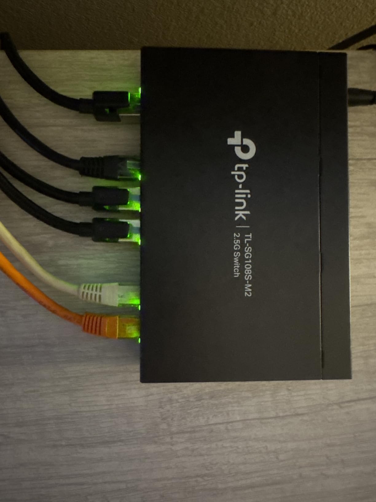 TP-Link TL-SG108S-M2, 8-Port Multi-Gigabit 2.5G Unmanaged Ethernet Switch | Multi Gigabit Network Switch, Ethernet Splitter, Plug & Play, Desktop/Wall Mount, Silent Operation customer photo 2