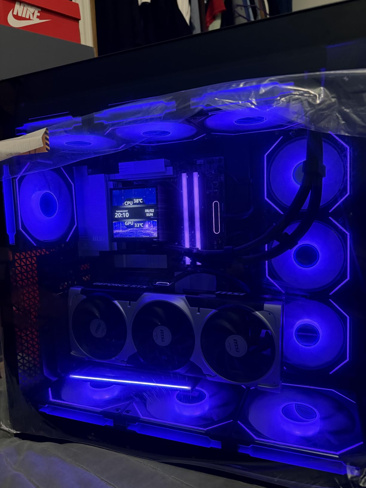 Antec C8 Full-Tower E-ATX PC Case, Dual-Chamber, No Fans, Black | Tempered Glass Front & Side Panels, RTX 40 Series GPU Support, 360mm Radiator, High Airflow, Tool-Free Design, USB Type-C customer photo 2