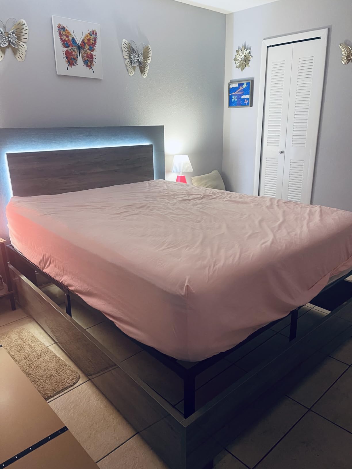 HLIPHA Metal Platform Bed Frame 14 Inch Tall, No Box Spring Needed, Queen Size Bed with Heavy Duty Strong Support Slats, Easy to Assemble, Black customer photo 1