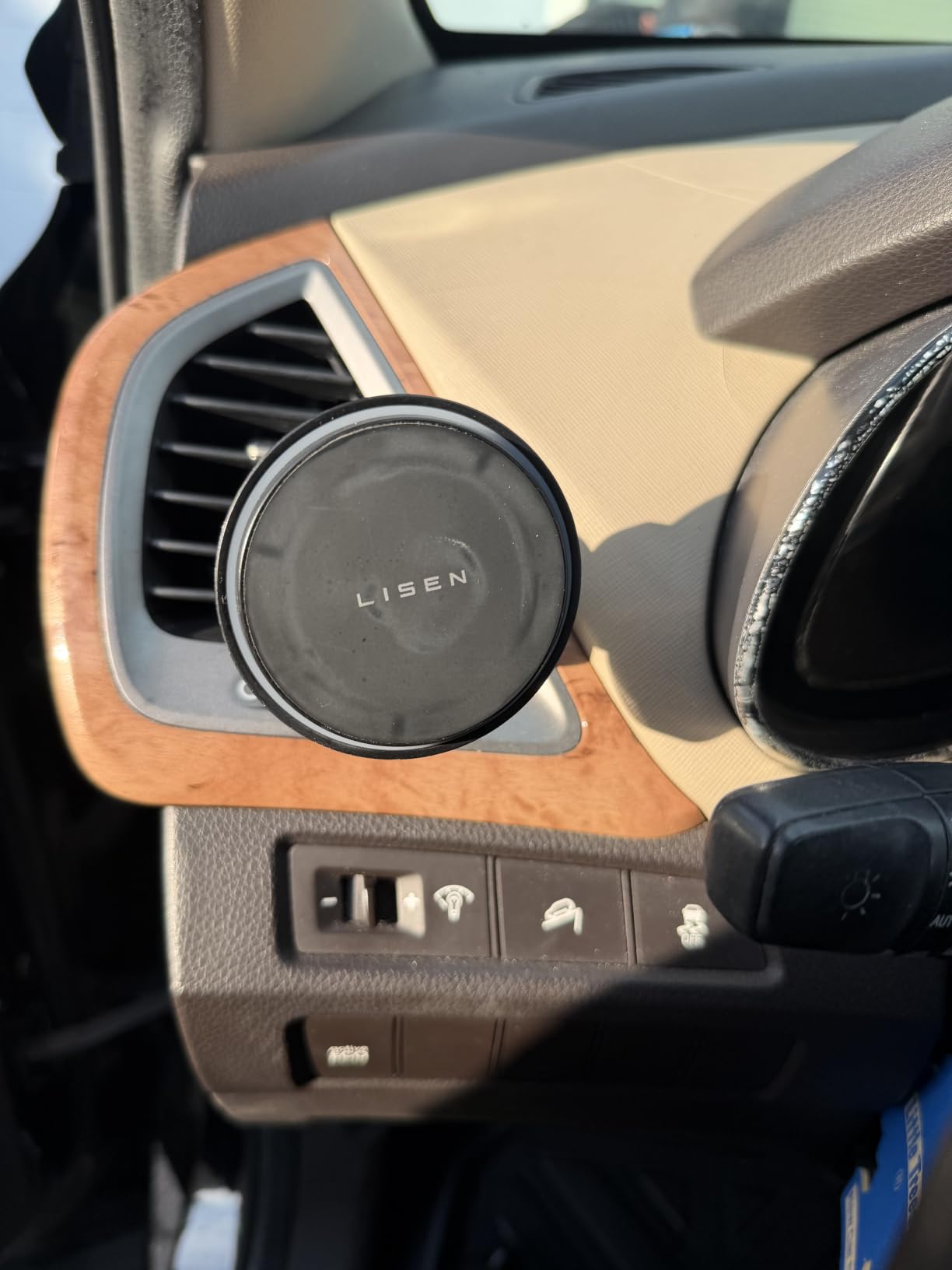 LISEN 15W MagSafe Car Mount Charger, Magnetic Phone Holders for Your Car | [Dual Mounting Type for 99% Vehicles] Magsafe Car Mount, 15W Magnetic Wireless Car Charger Car Accessories for iPhone 17-12 customer photo 1